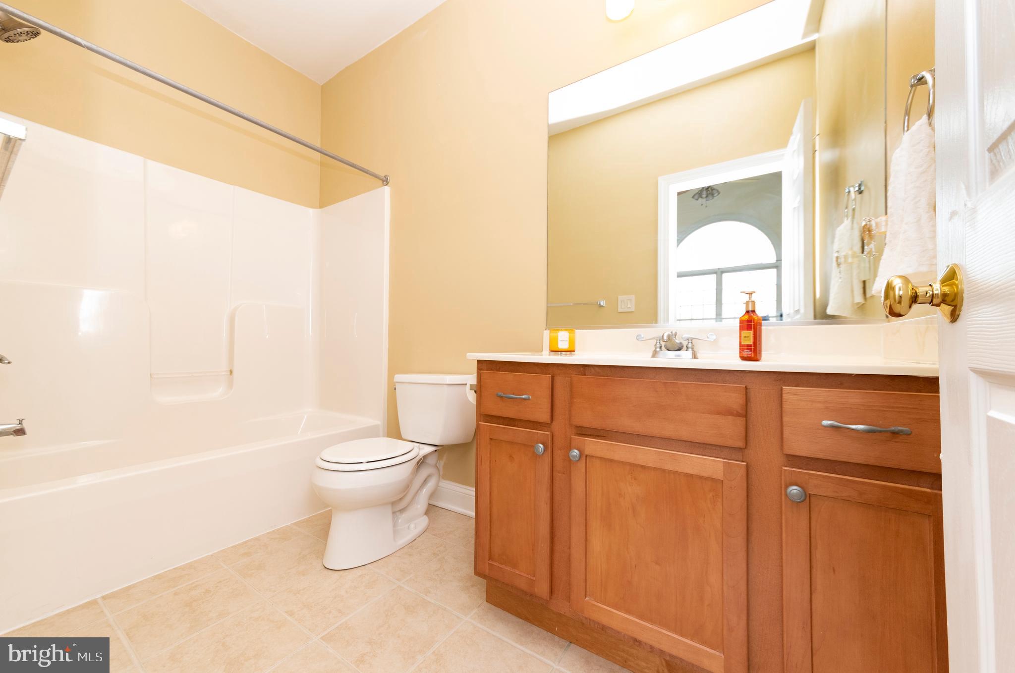 HOLLINGSWORTH - Residential