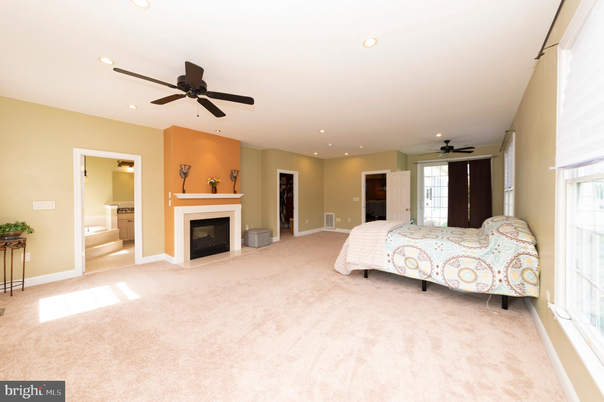 HOLLINGSWORTH - Residential