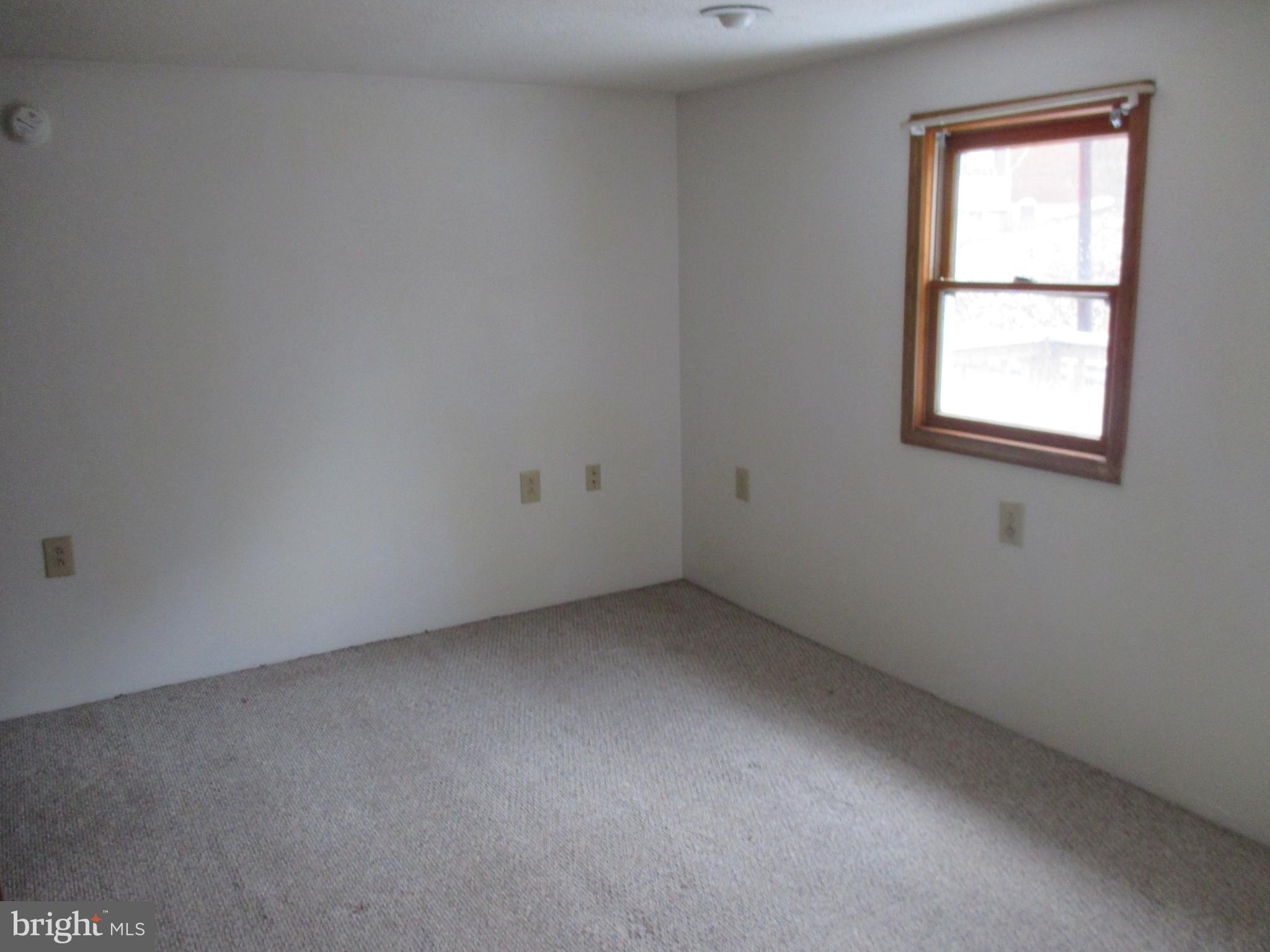 EAST SIDE - Residential