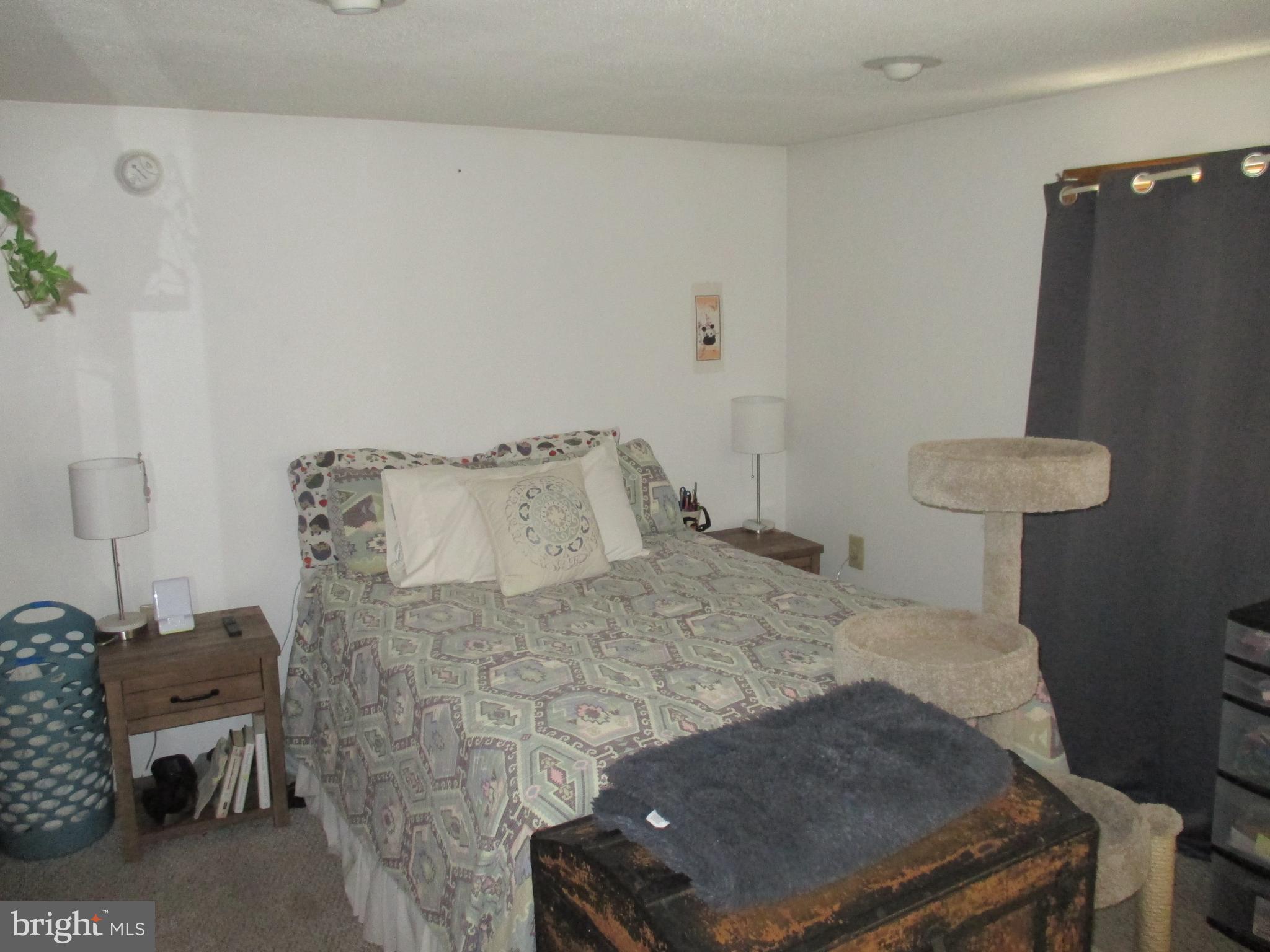 EAST SIDE - Residential