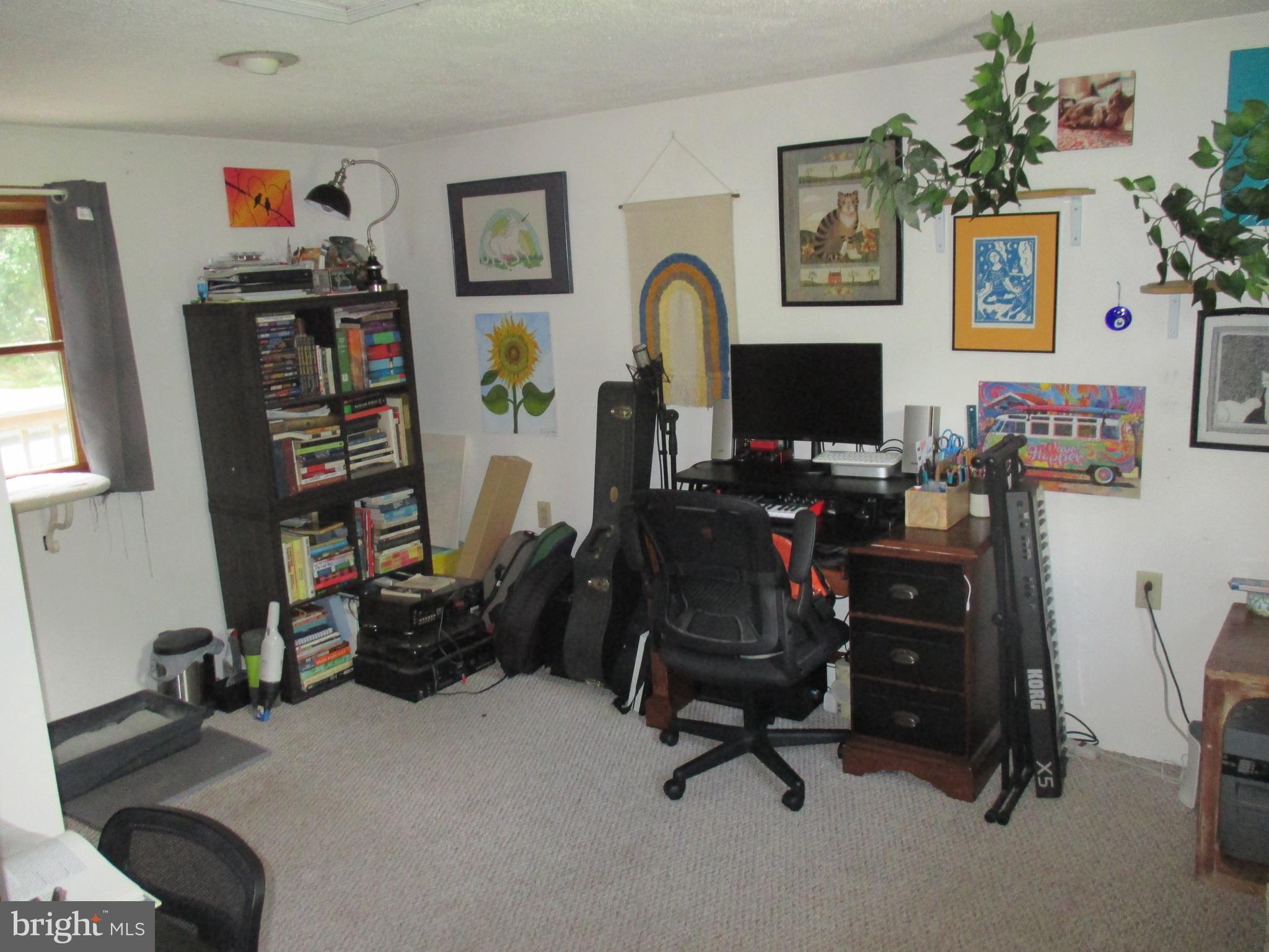 EAST SIDE - Residential