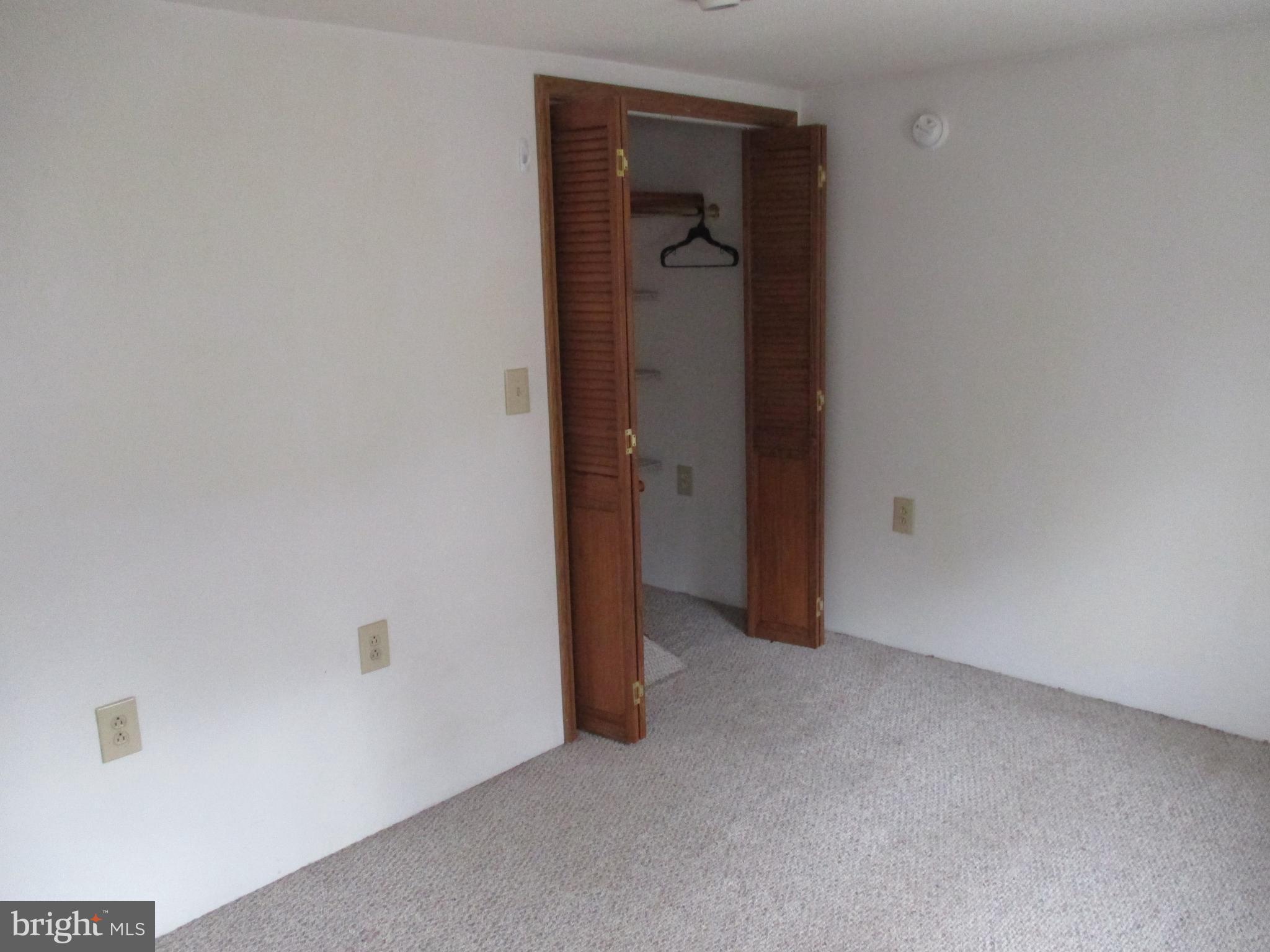 EAST SIDE - Residential