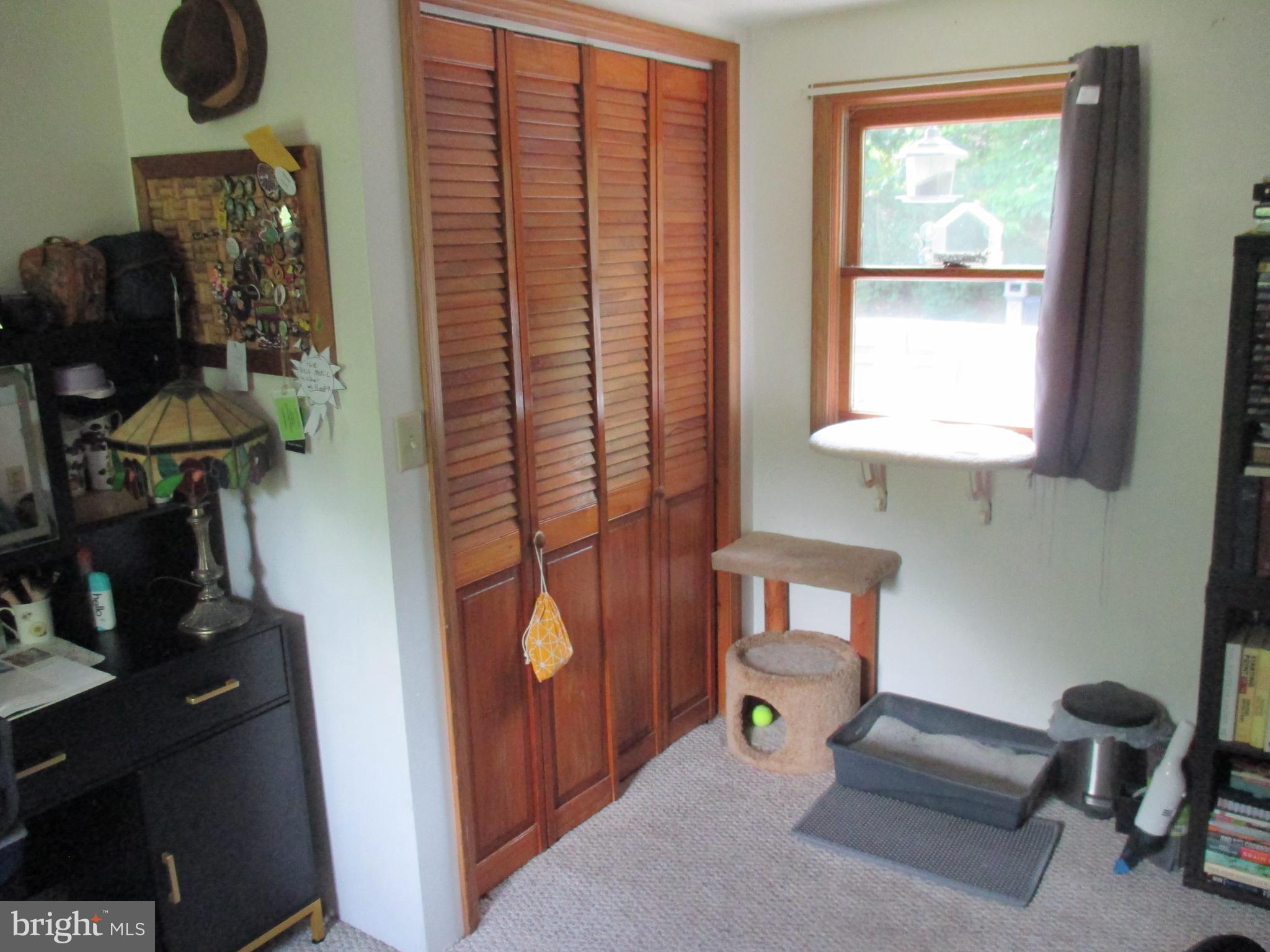 EAST SIDE - Residential