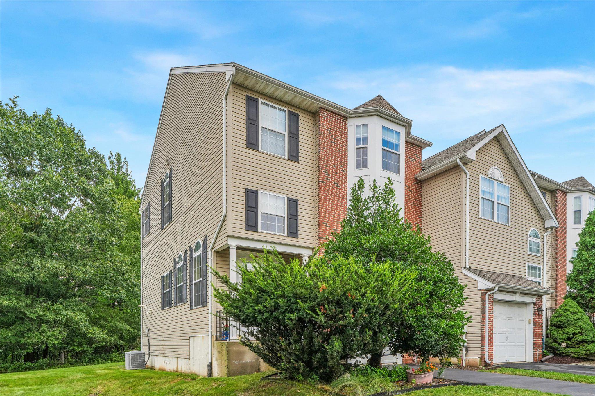 74 HUNT CLUB DRIVE