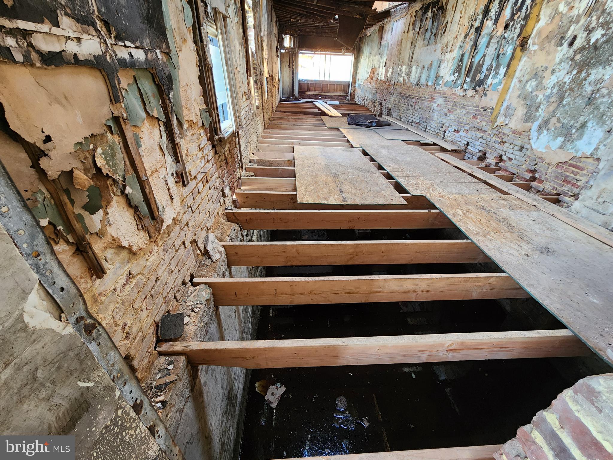 BIDDLE STREET - Residential