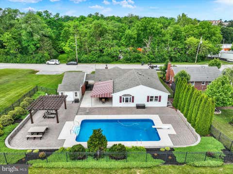 Photo of 285 S Main Street, MOUNT WOLF, PA 17347 (MLS # PAYK2105726)