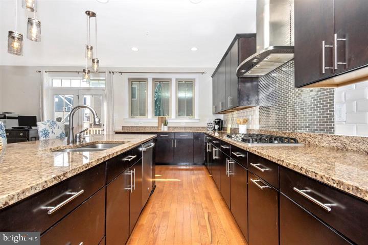 VILLAGES OF URBANA - Residential Lease