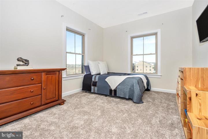 VILLAGES OF URBANA - Residential Lease