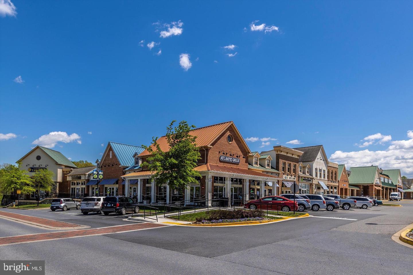 VILLAGES OF URBANA - Residential Lease