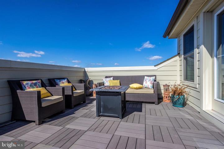 VILLAGES OF URBANA - Residential Lease