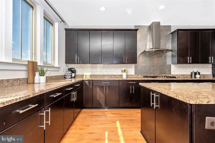 VILLAGES OF URBANA - Residential Lease