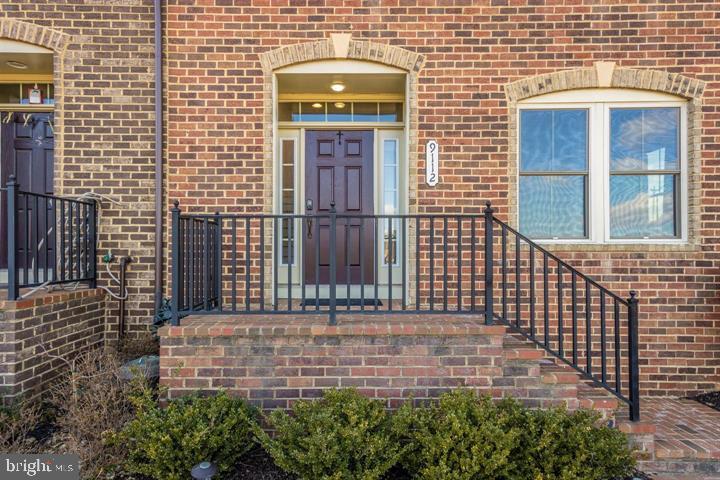 VILLAGES OF URBANA - Residential Lease