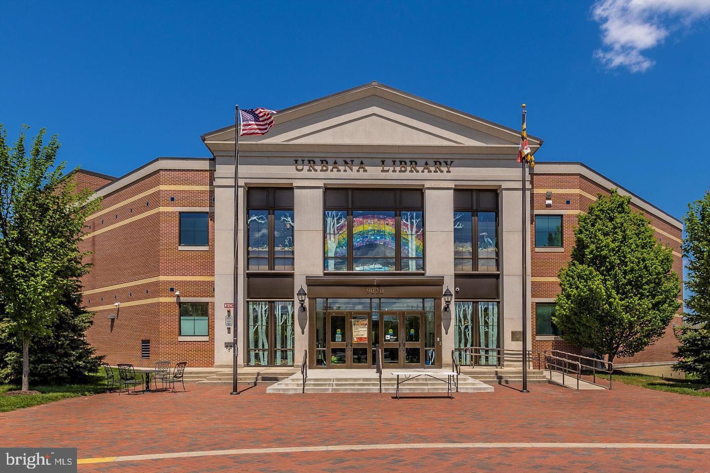 VILLAGES OF URBANA - Residential Lease