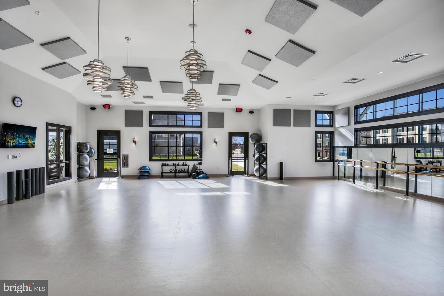 VILLAGES OF URBANA - Residential Lease