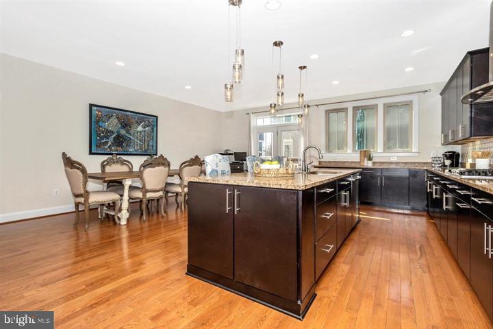 VILLAGES OF URBANA - Residential Lease