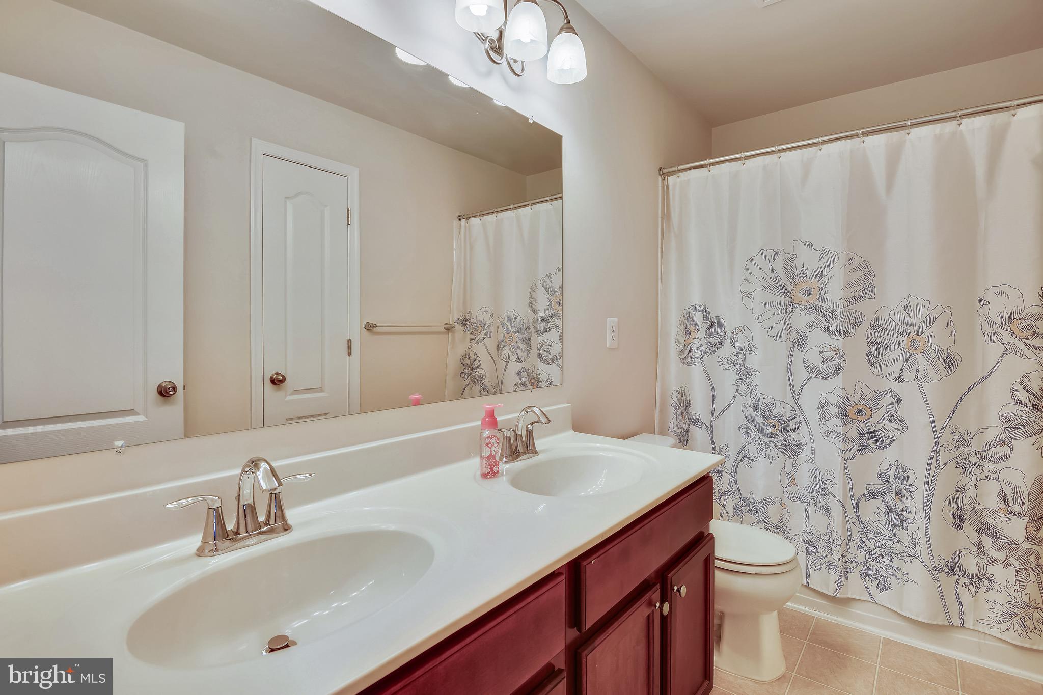 TANYARD SPRINGS - Residential