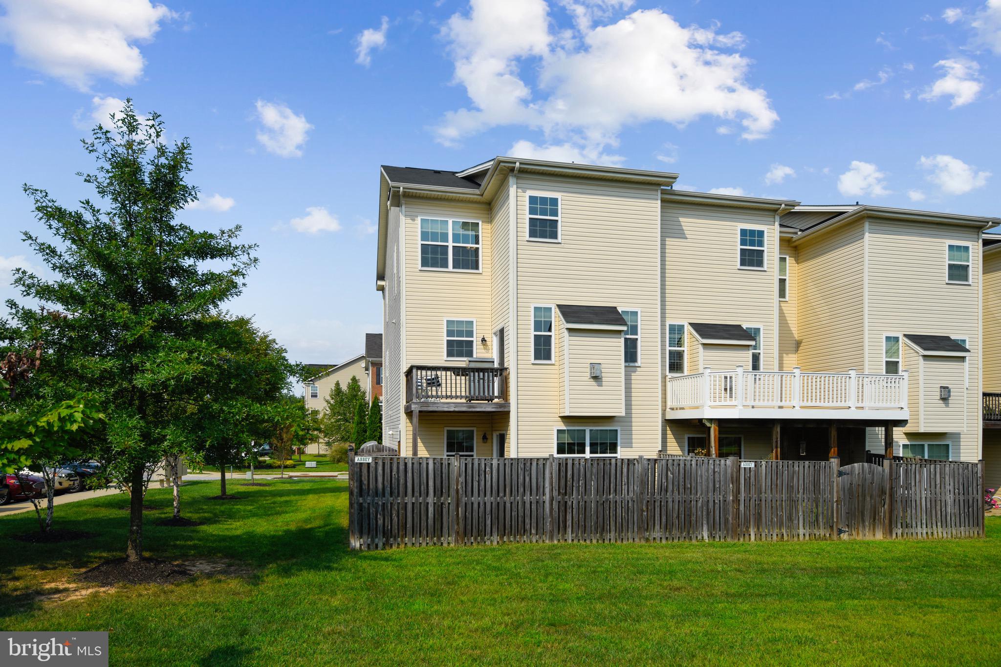 TANYARD SPRINGS - Residential
