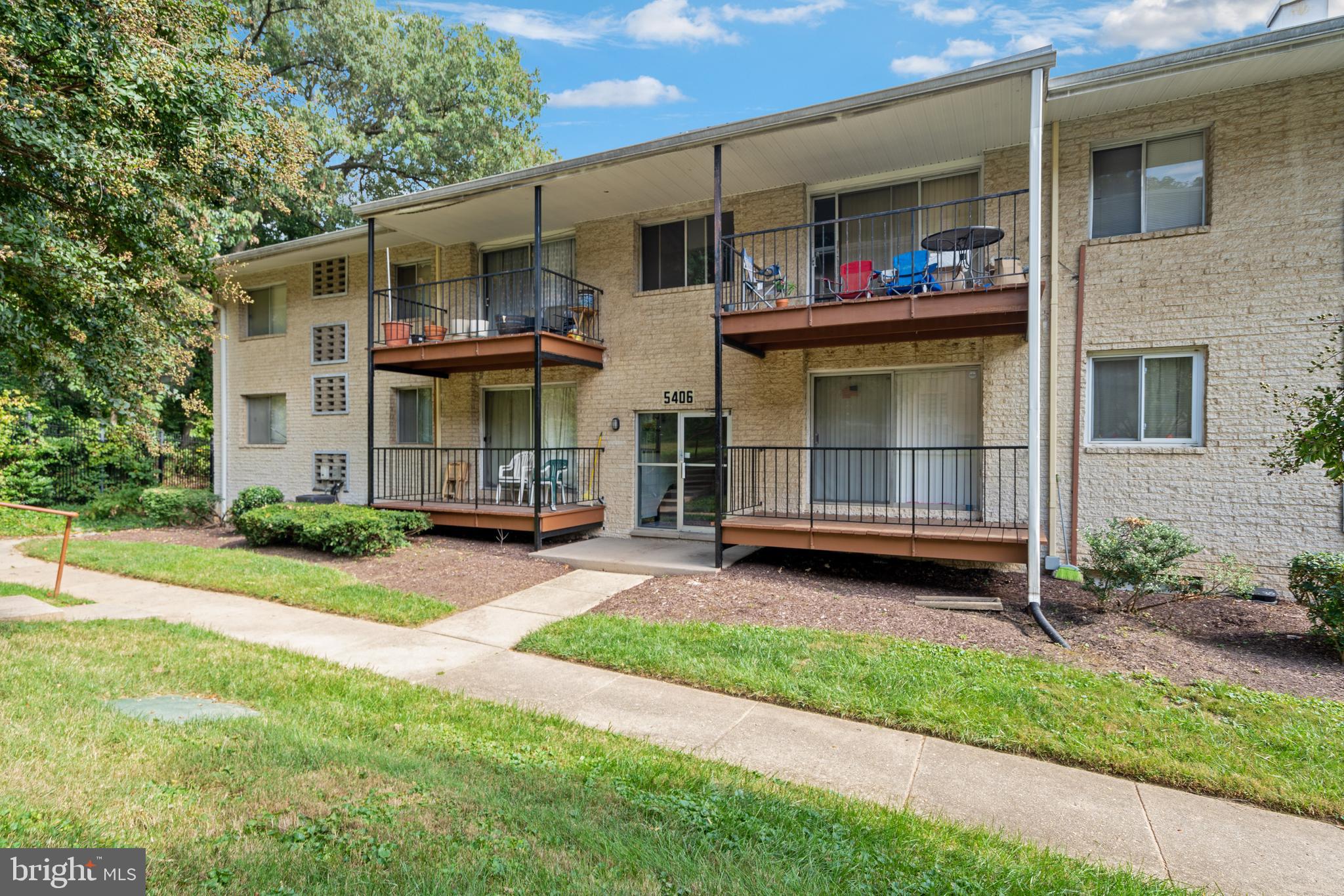 CARROLLAN GARDENS - Residential Lease