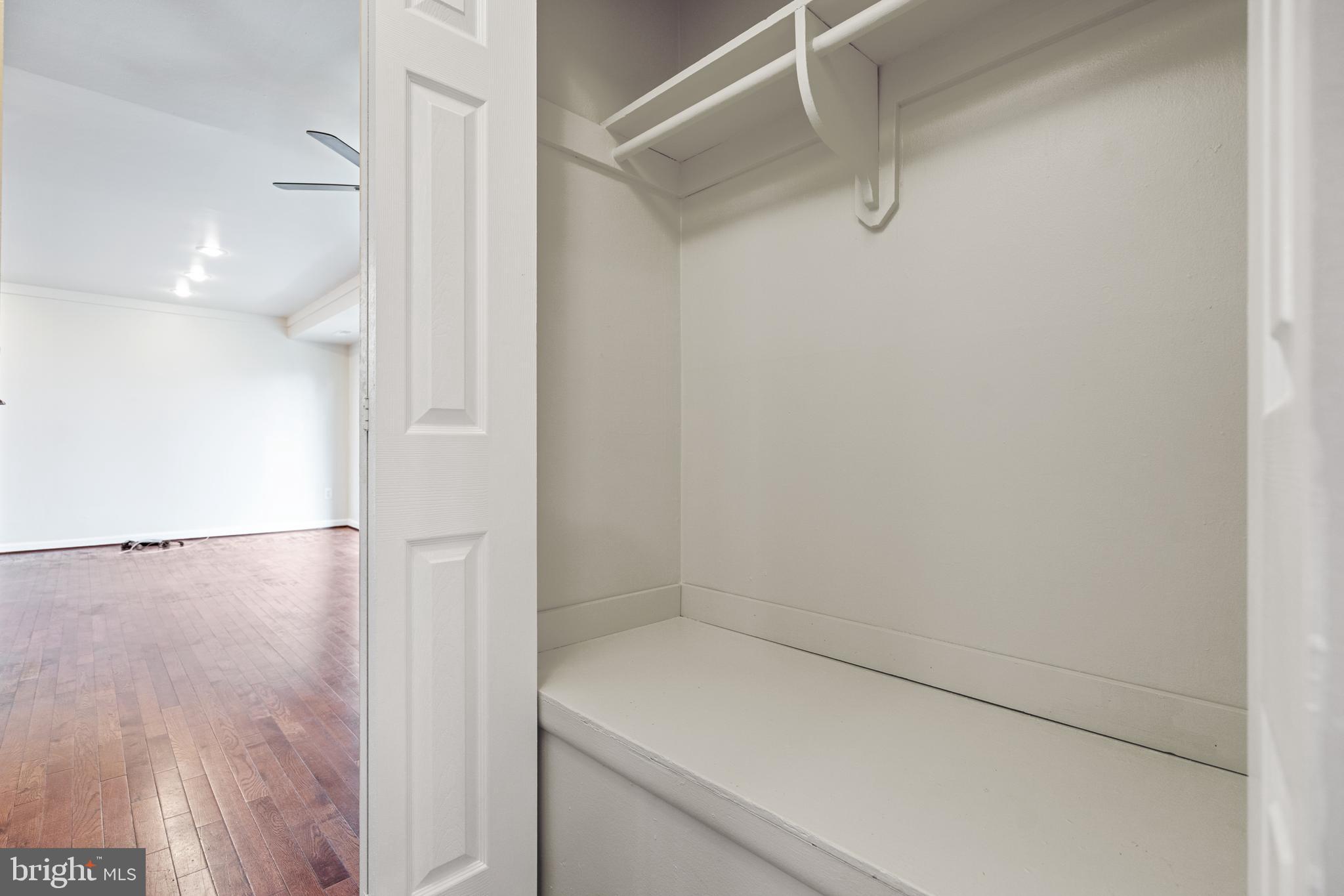 CARROLLAN GARDENS - Residential Lease