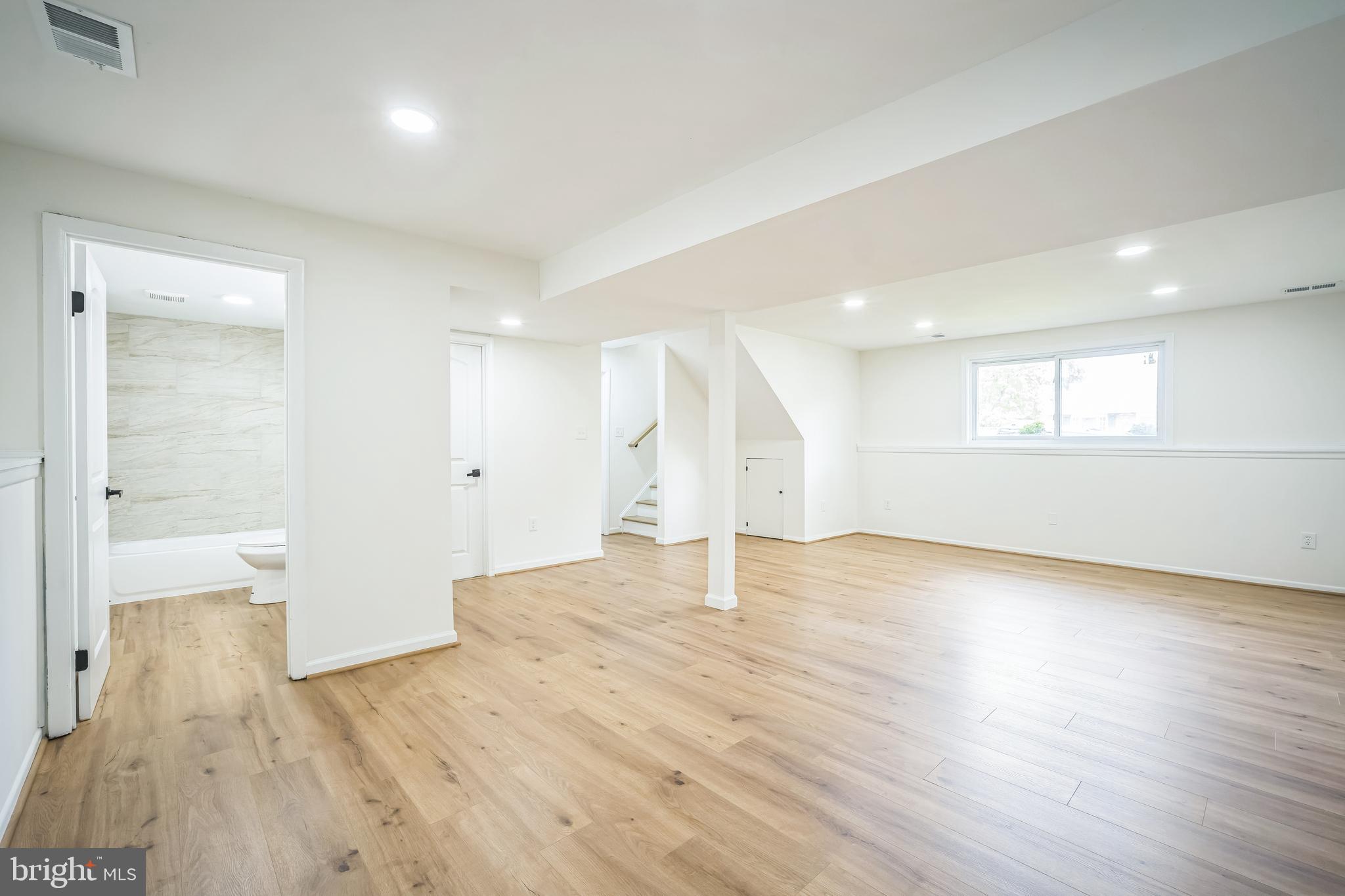 AMBER MEADOWS - Residential