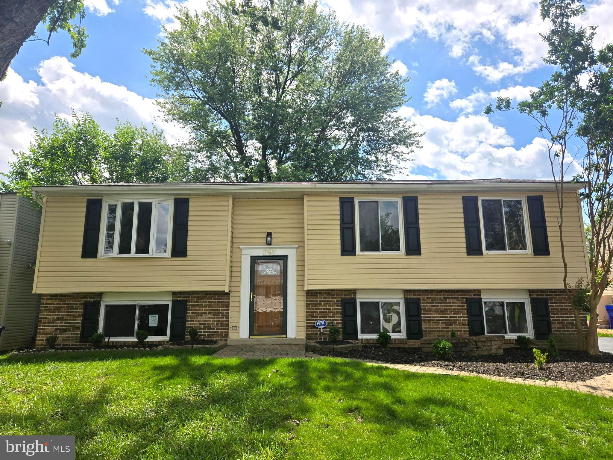 AMBER MEADOWS - Residential