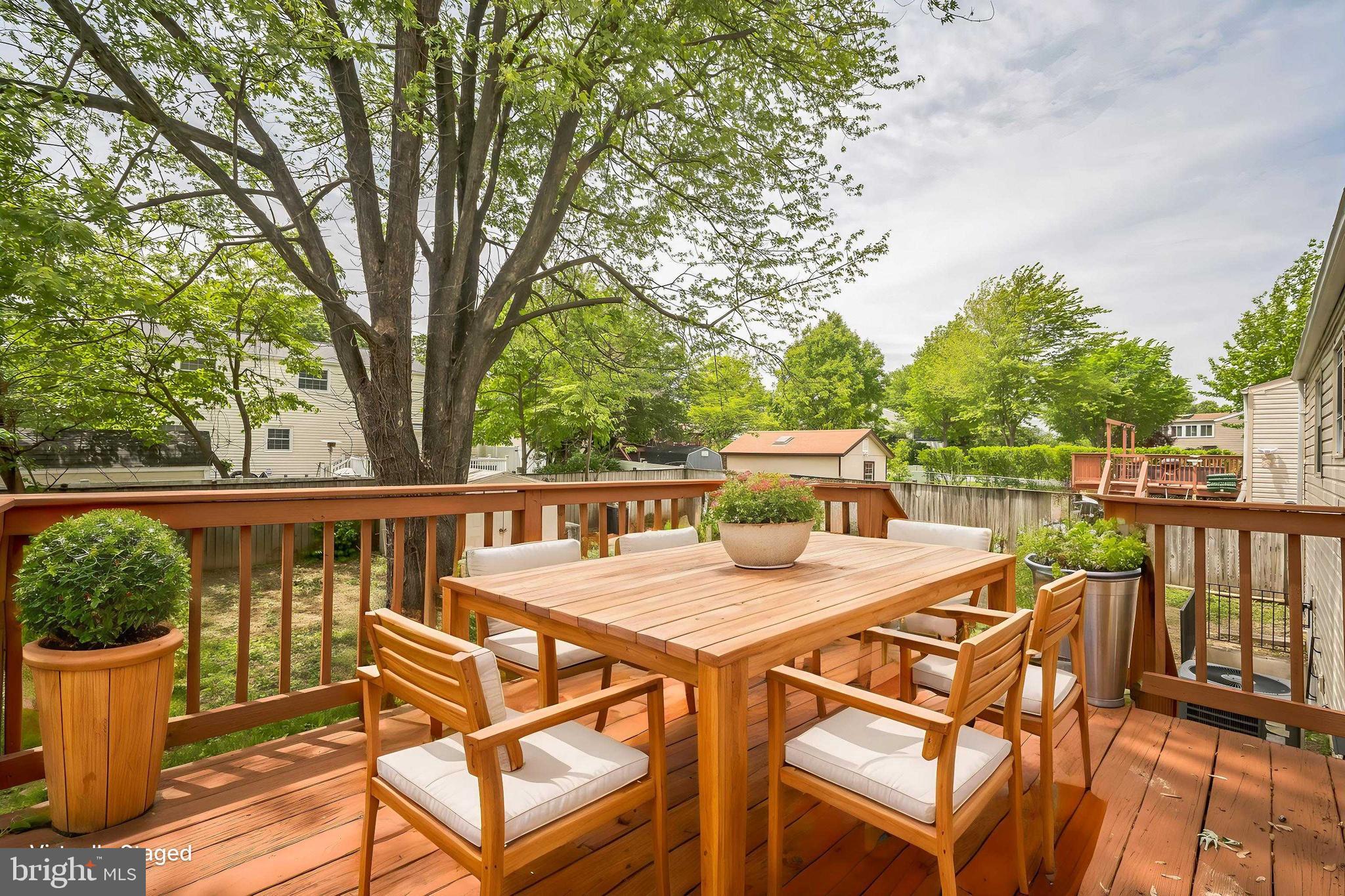 AMBER MEADOWS - Residential