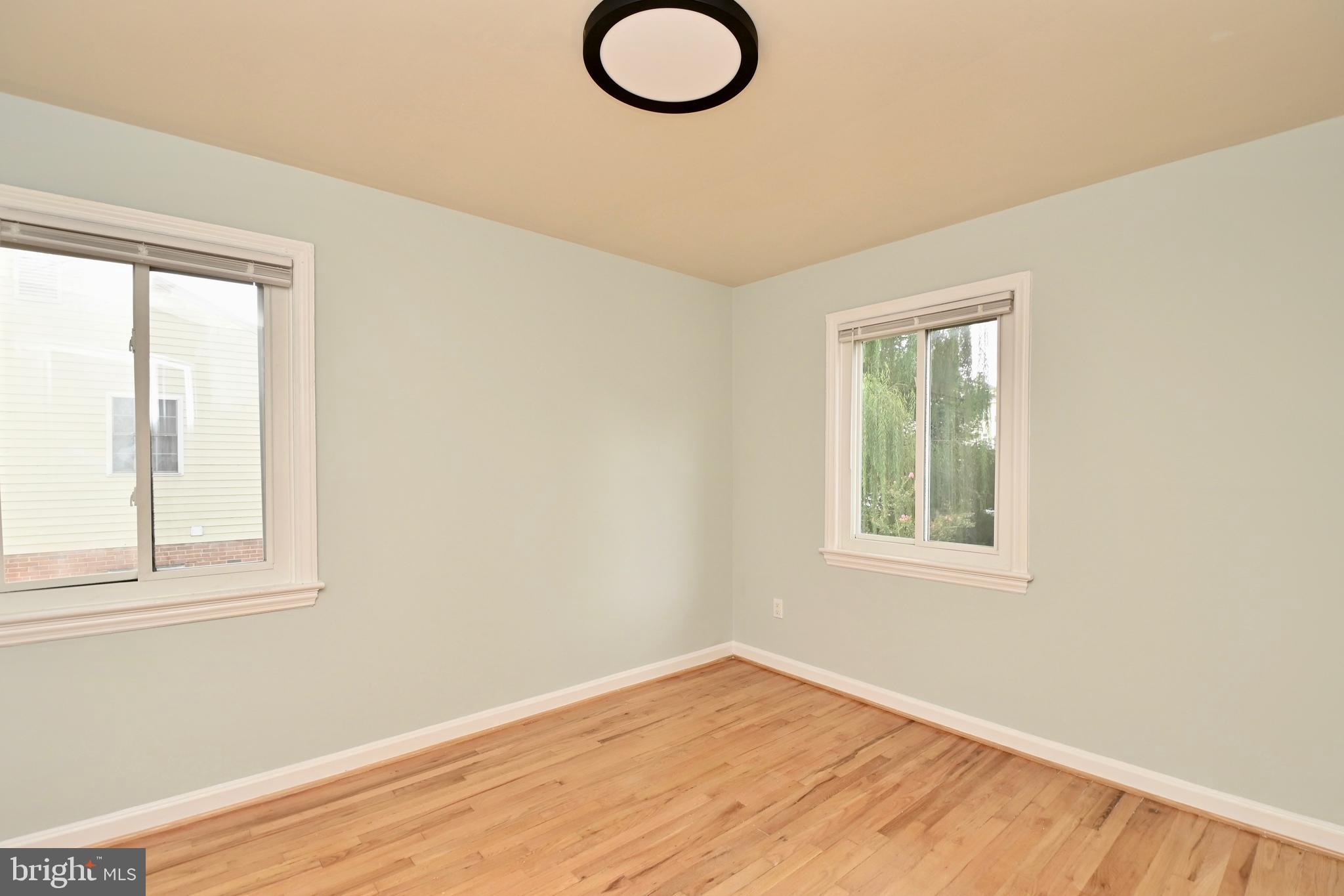 HUNTINGTON - Residential Lease