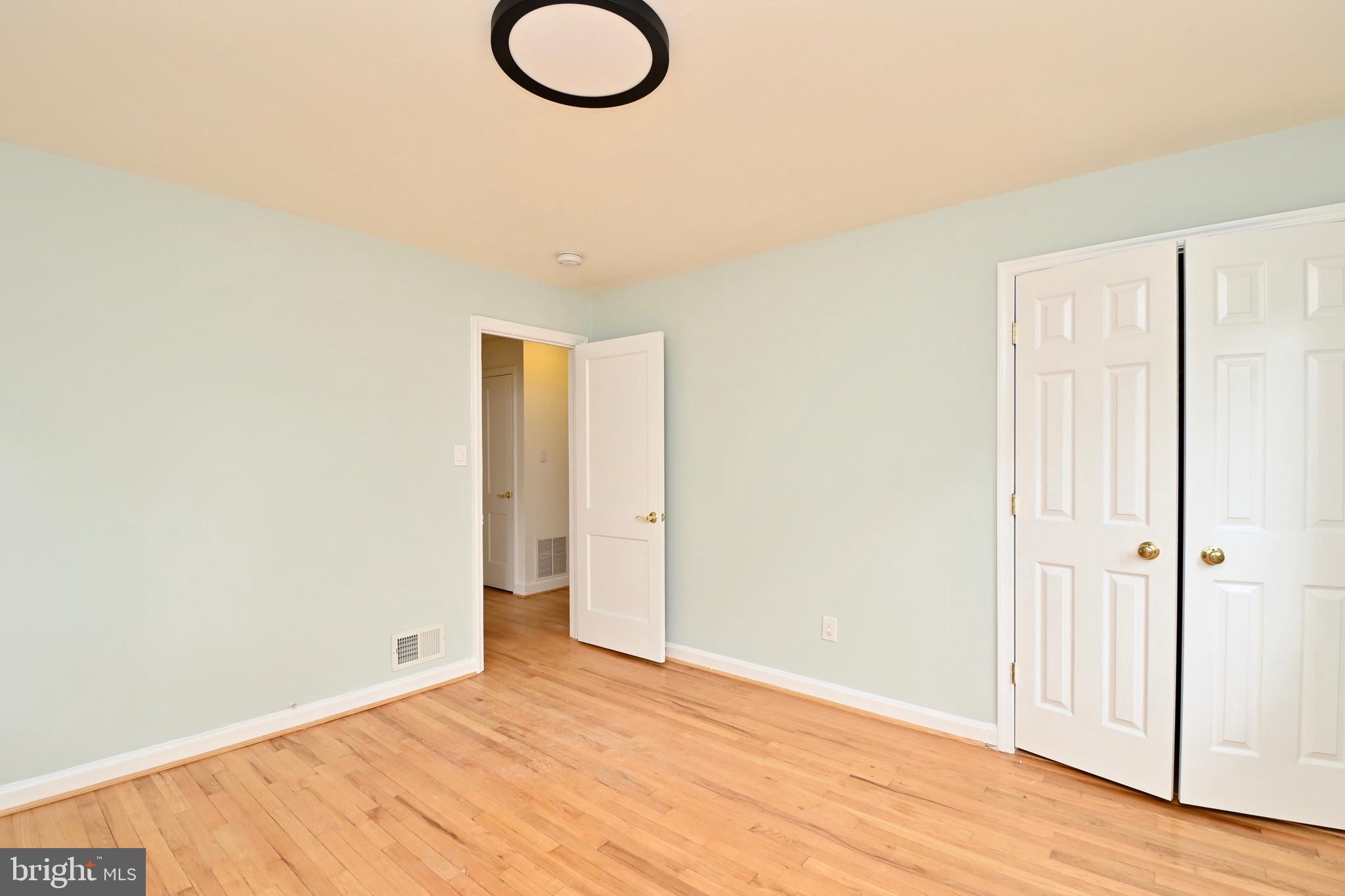 HUNTINGTON - Residential Lease