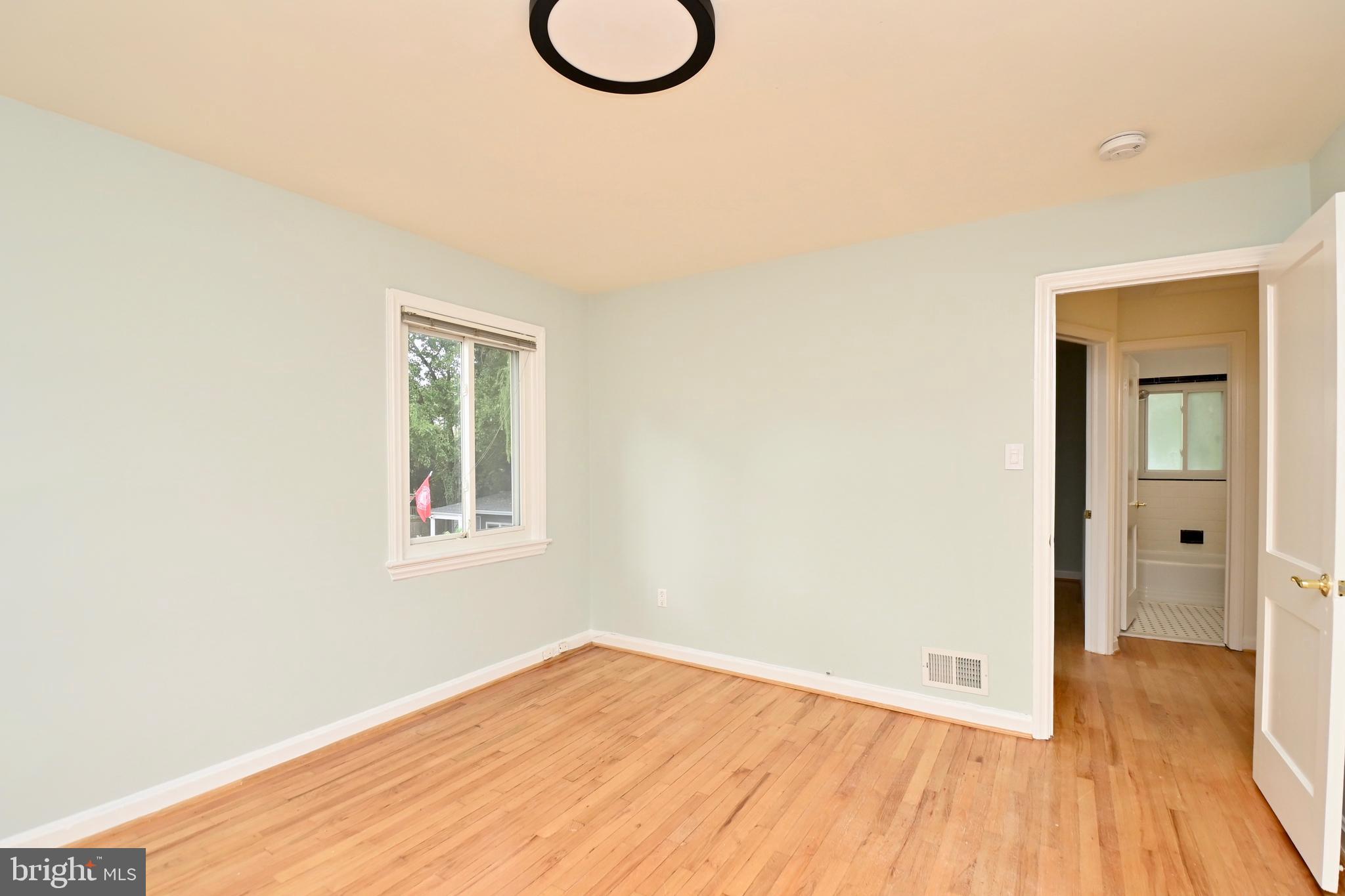 HUNTINGTON - Residential Lease