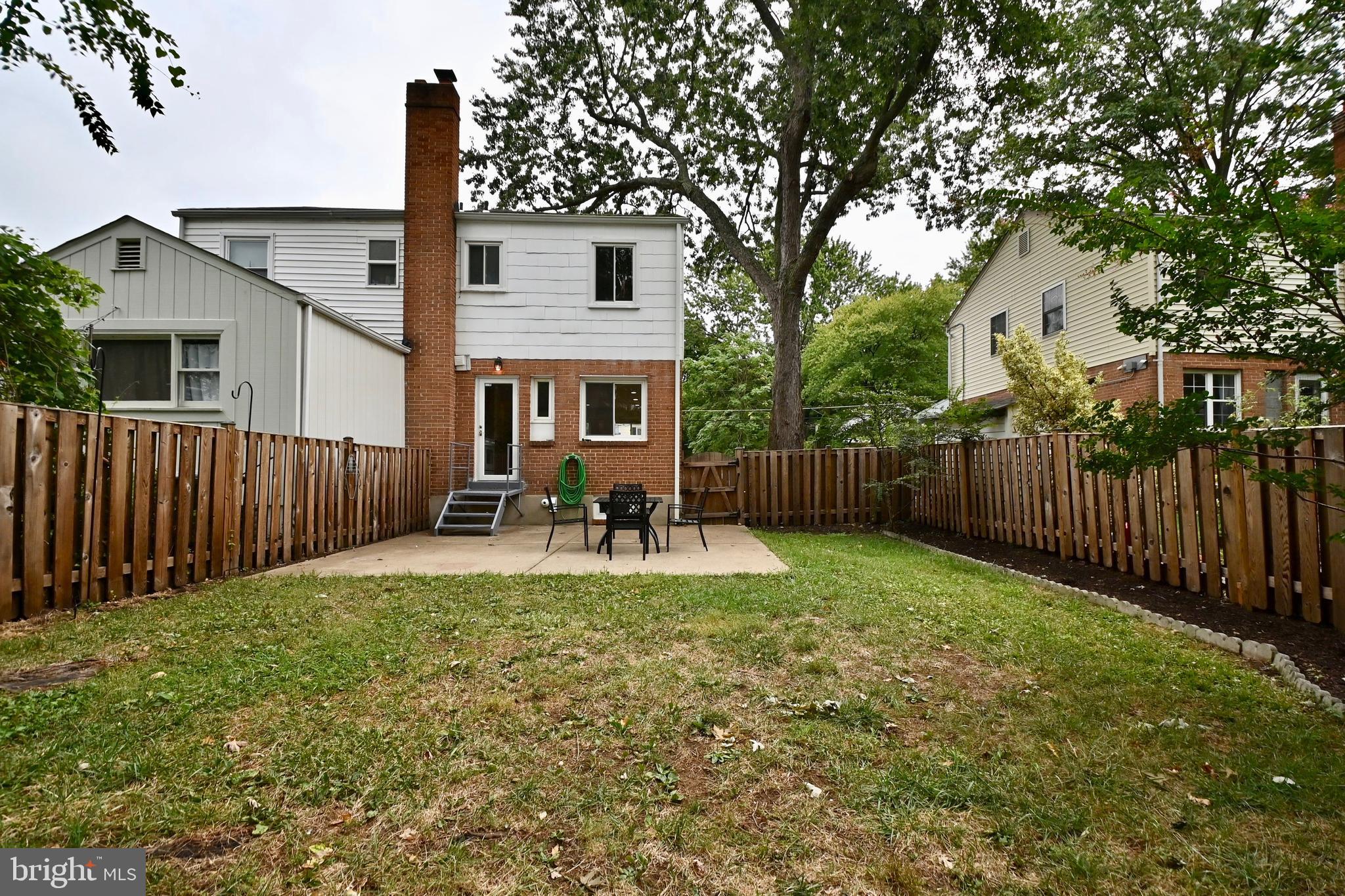 HUNTINGTON - Residential Lease