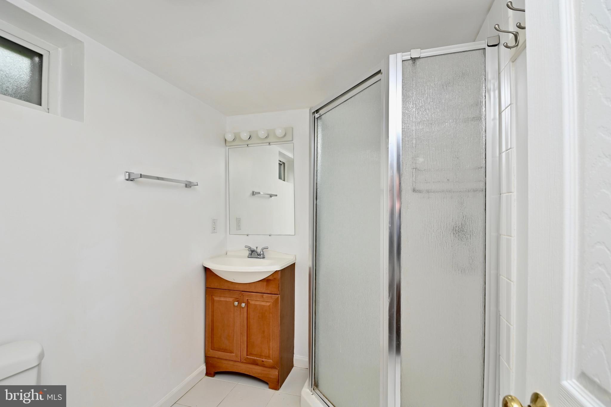 HUNTINGTON - Residential Lease