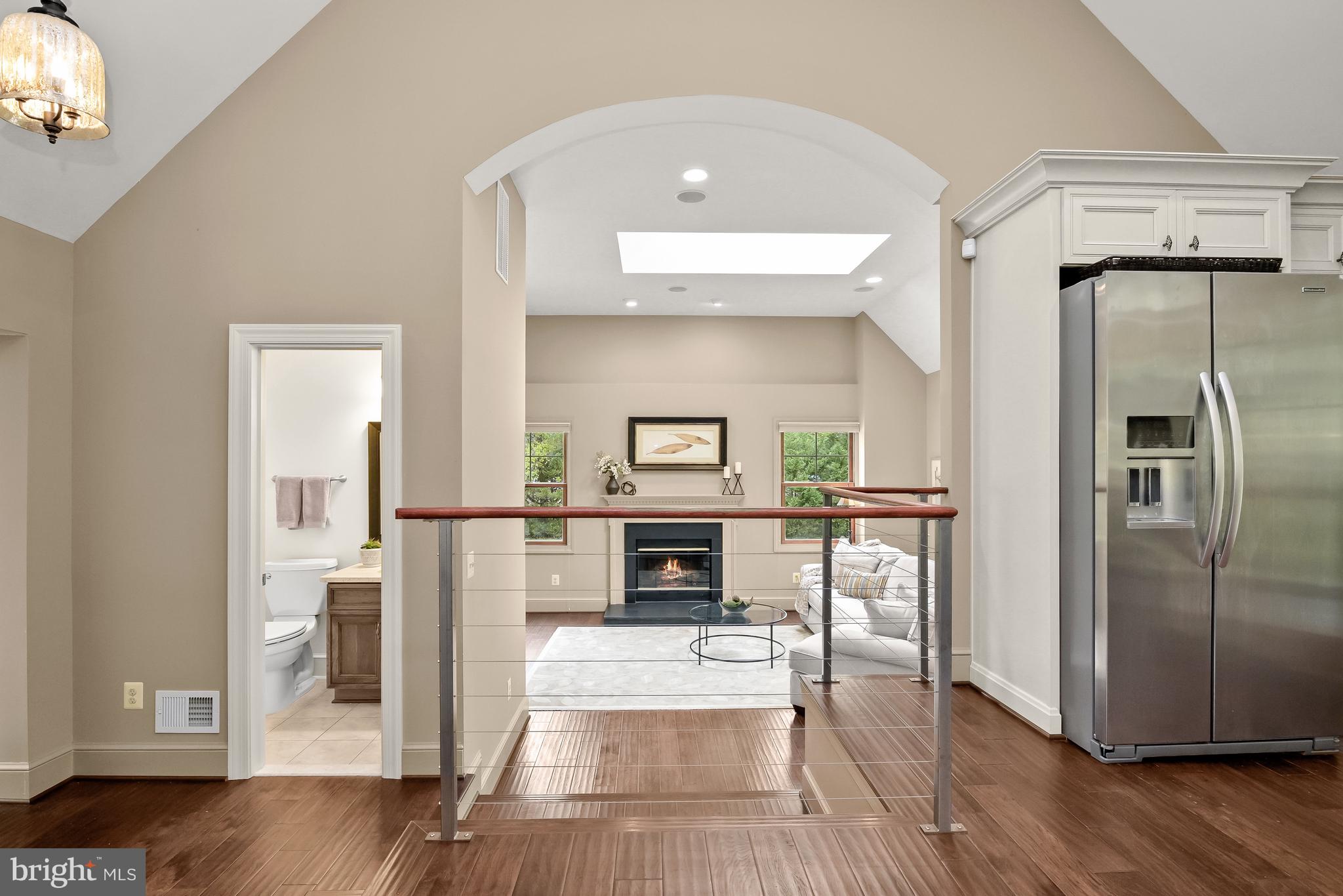 POTOMAC OUTSIDE - Residential