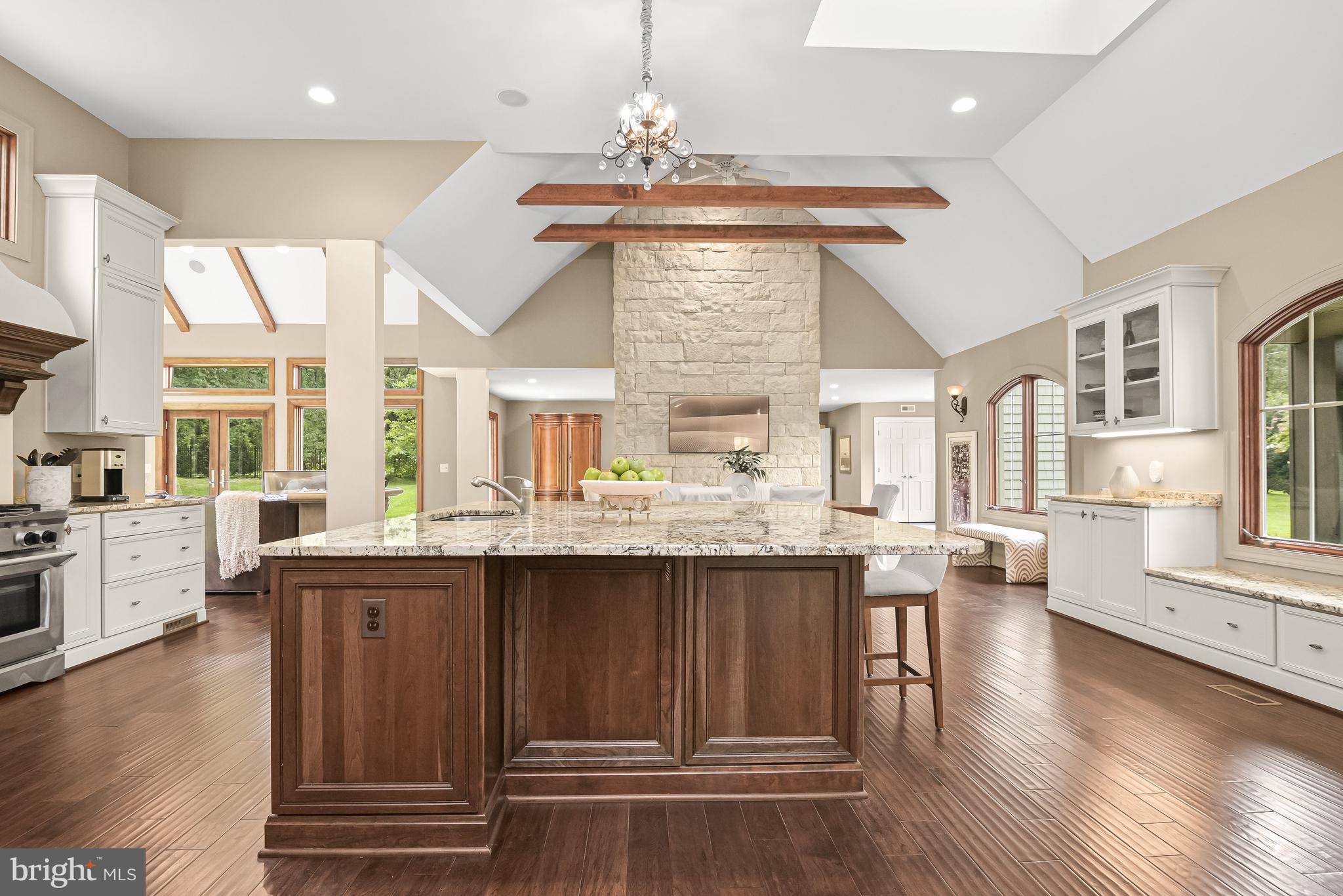 POTOMAC OUTSIDE - Residential