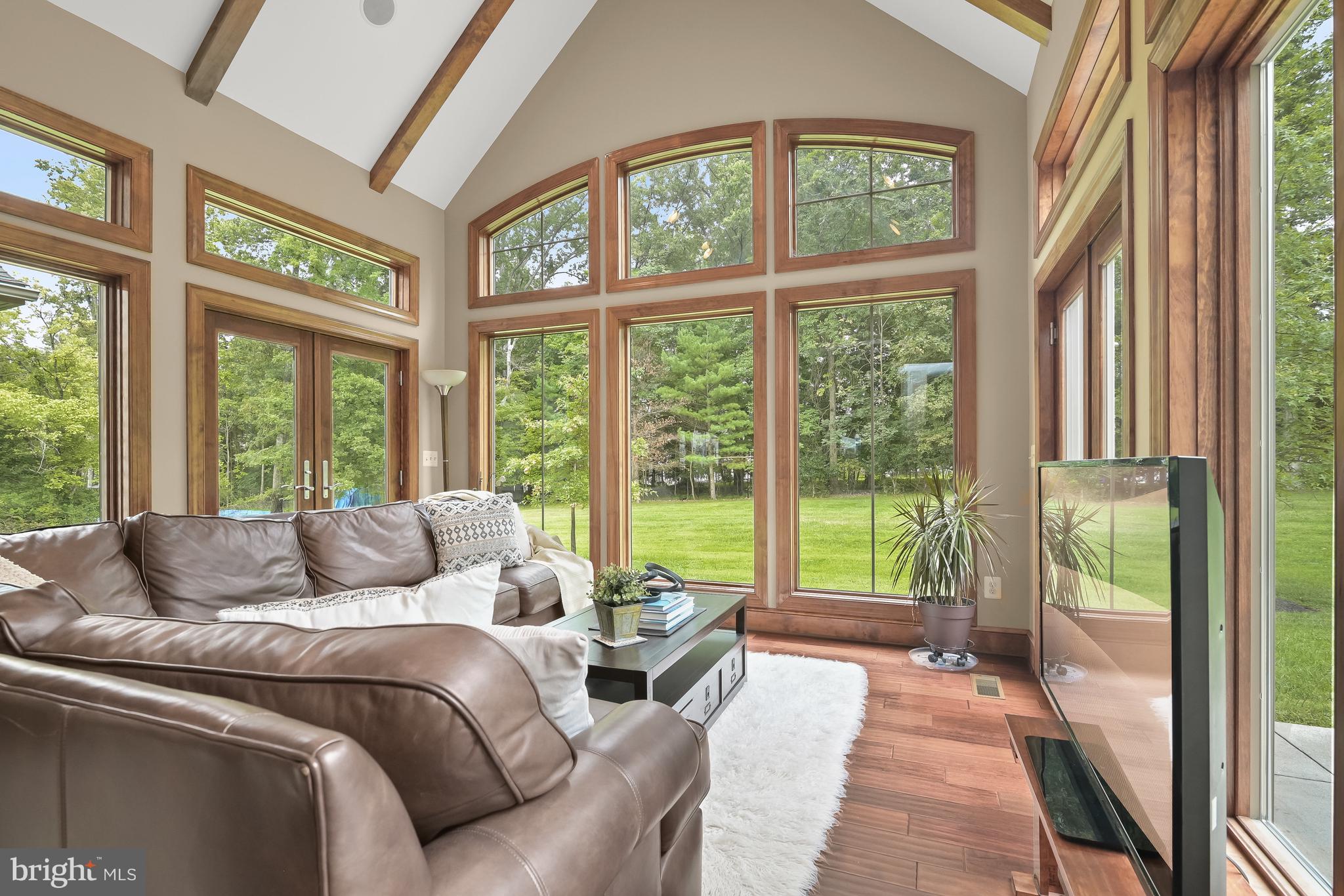 POTOMAC OUTSIDE - Residential