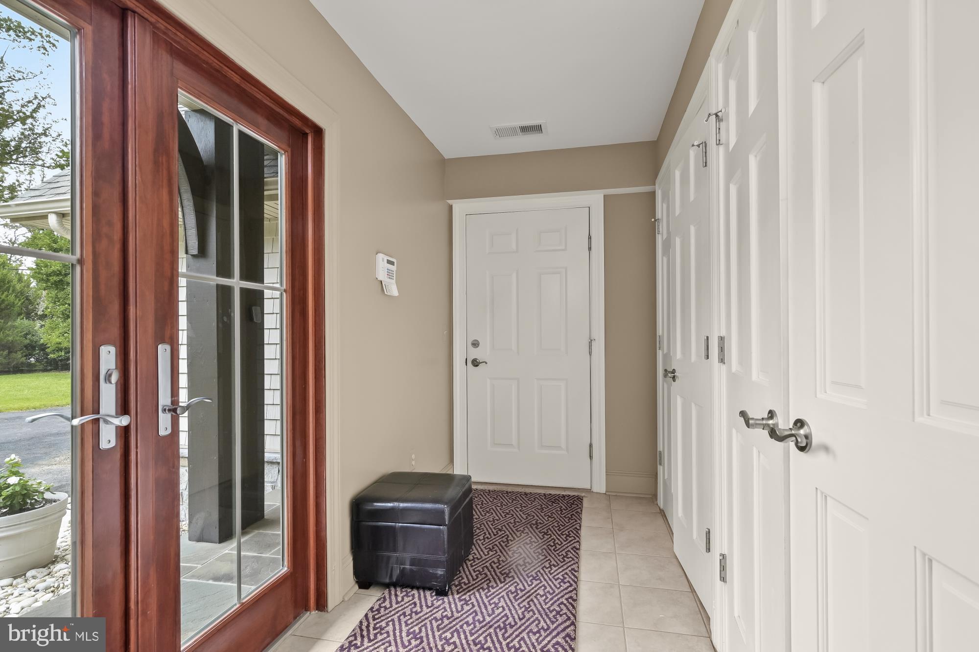 POTOMAC OUTSIDE - Residential