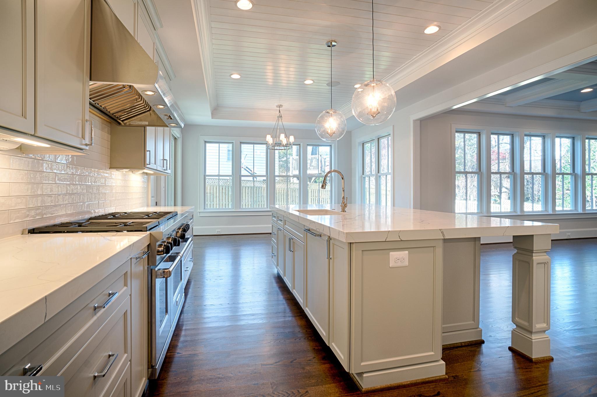 BELLEVUE FOREST - Residential