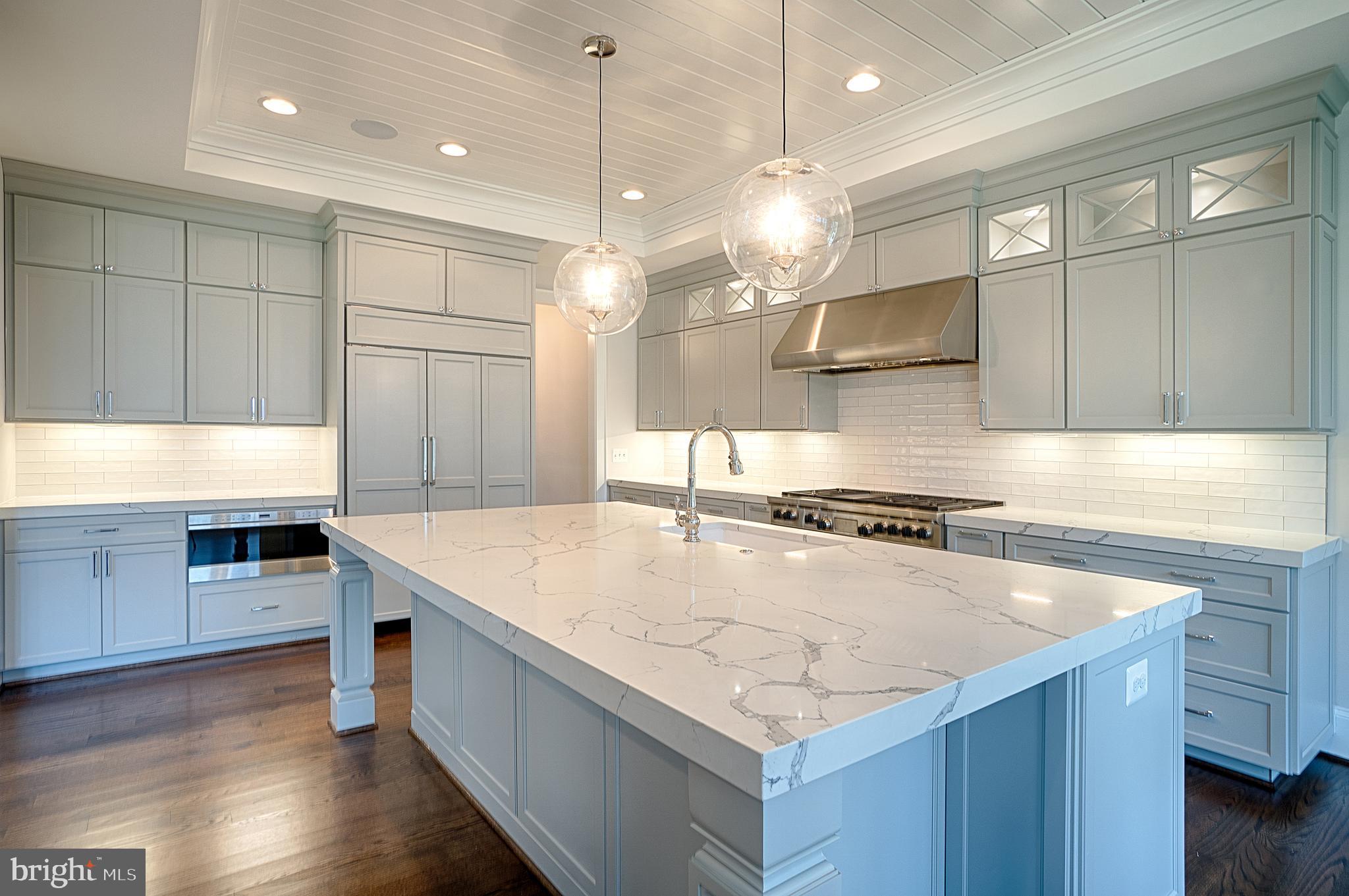 BELLEVUE FOREST - Residential