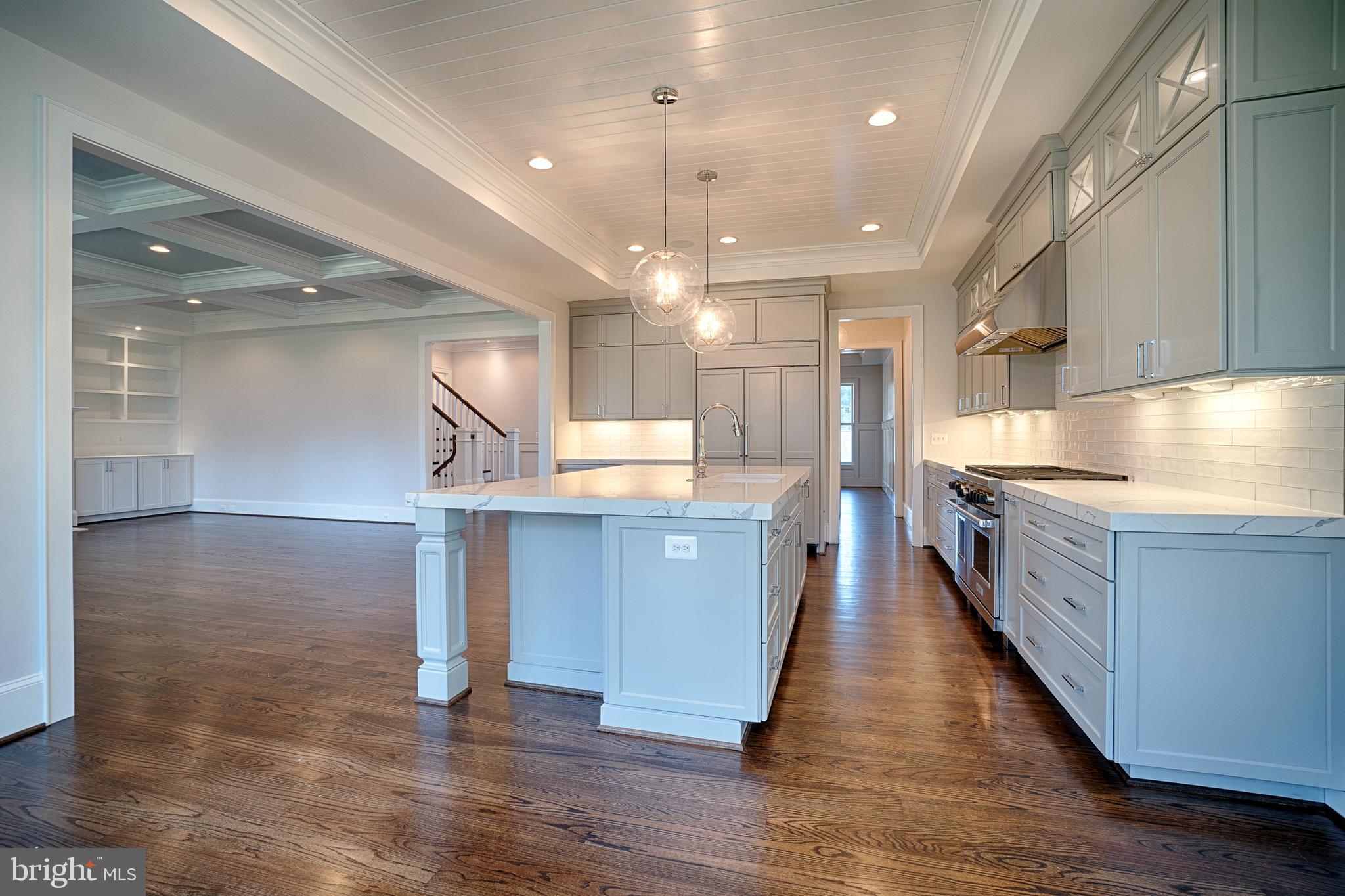 BELLEVUE FOREST - Residential