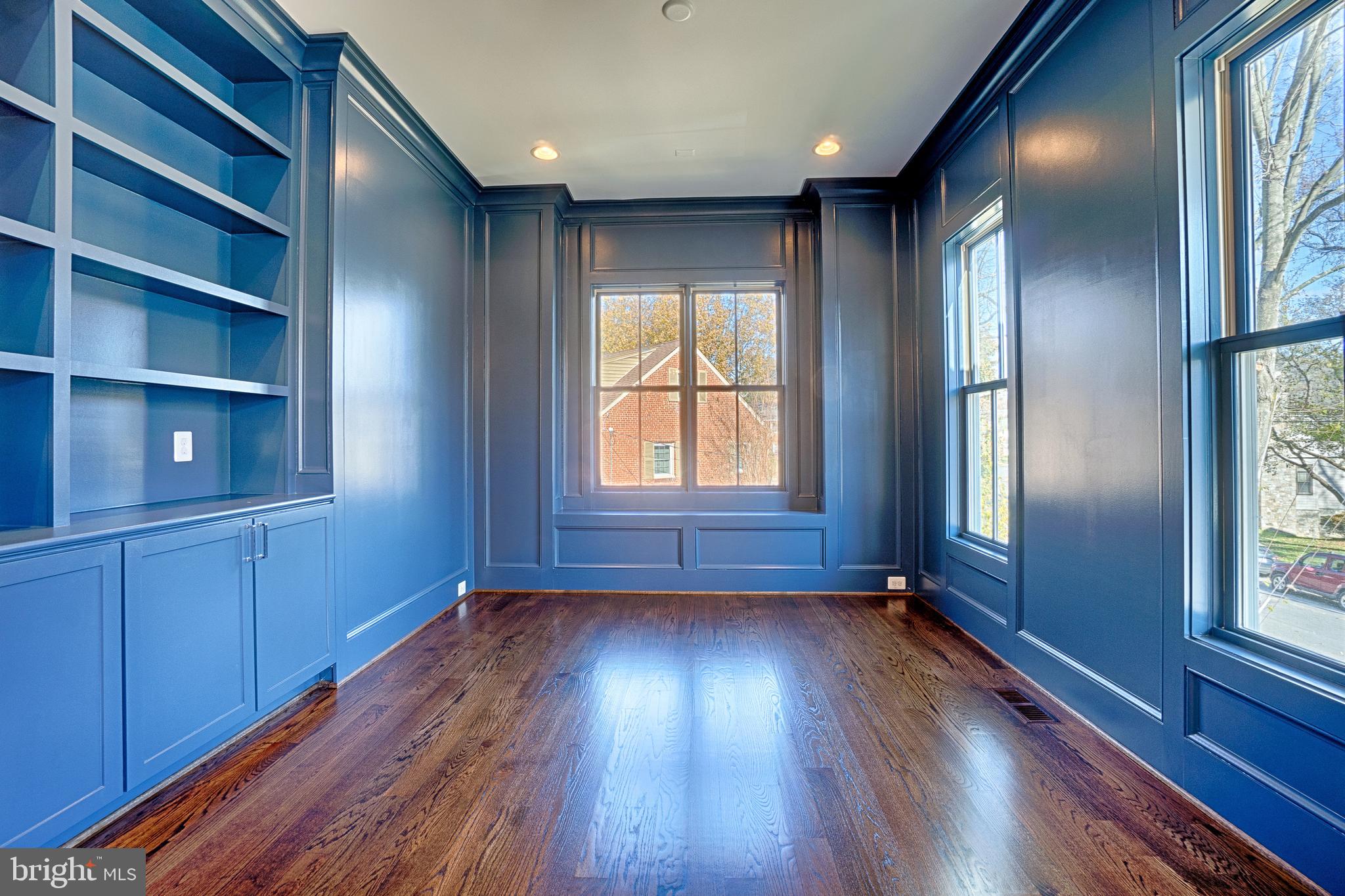 BELLEVUE FOREST - Residential