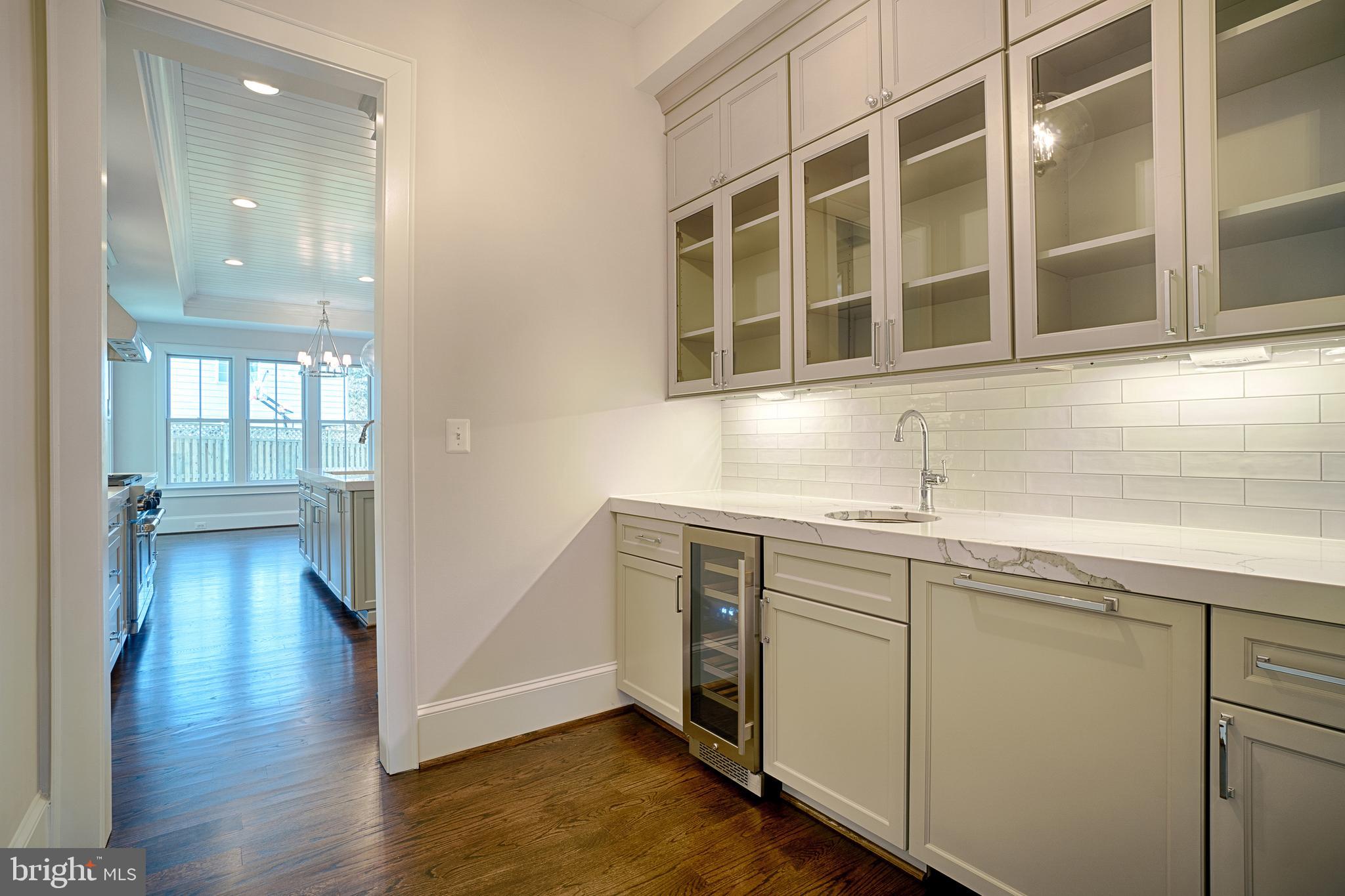 BELLEVUE FOREST - Residential