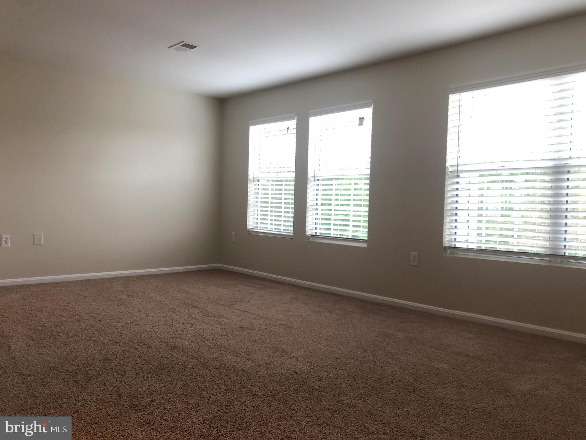 LAKE RIDGE - Residential Lease