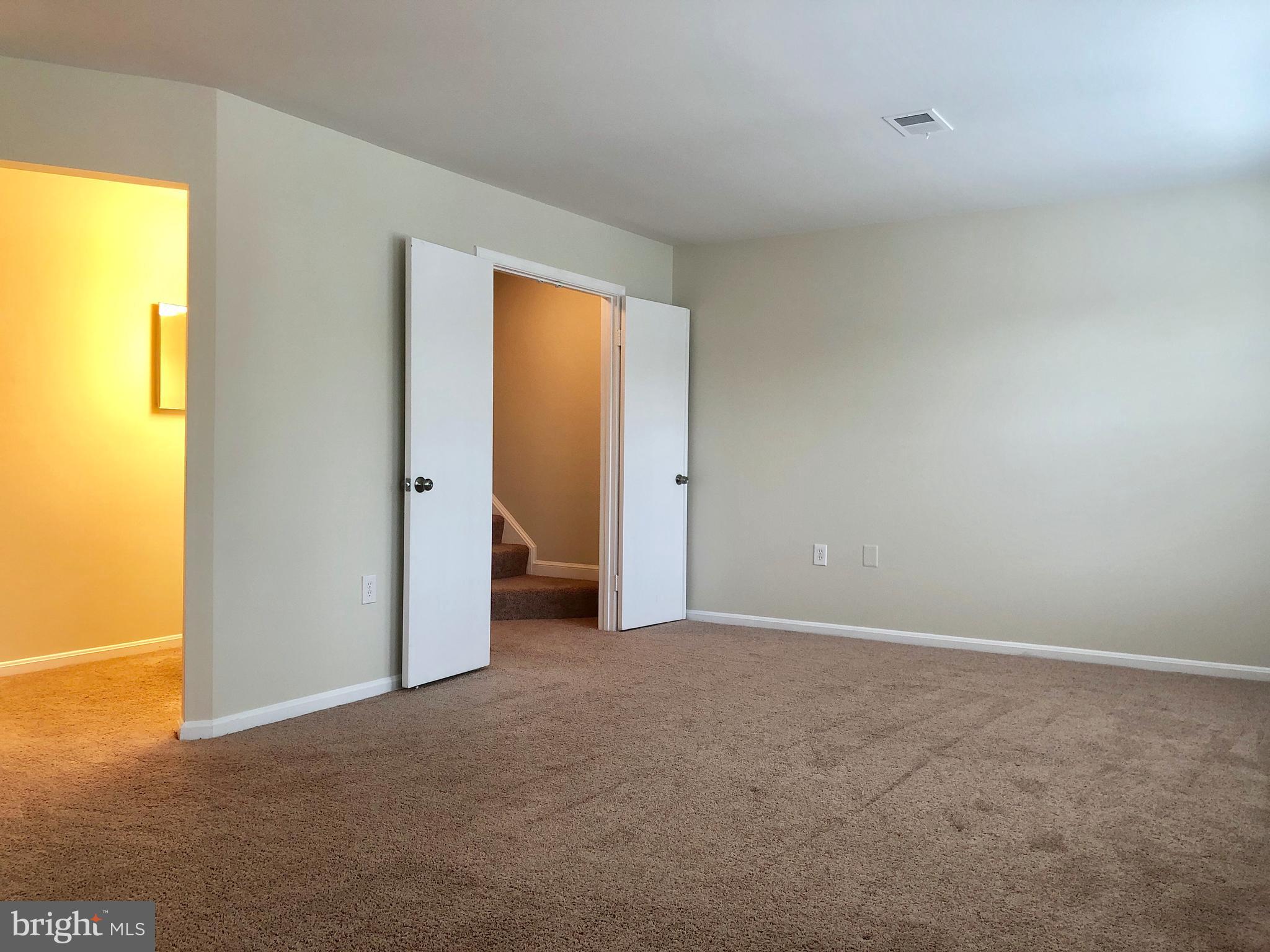 LAKE RIDGE - Residential Lease