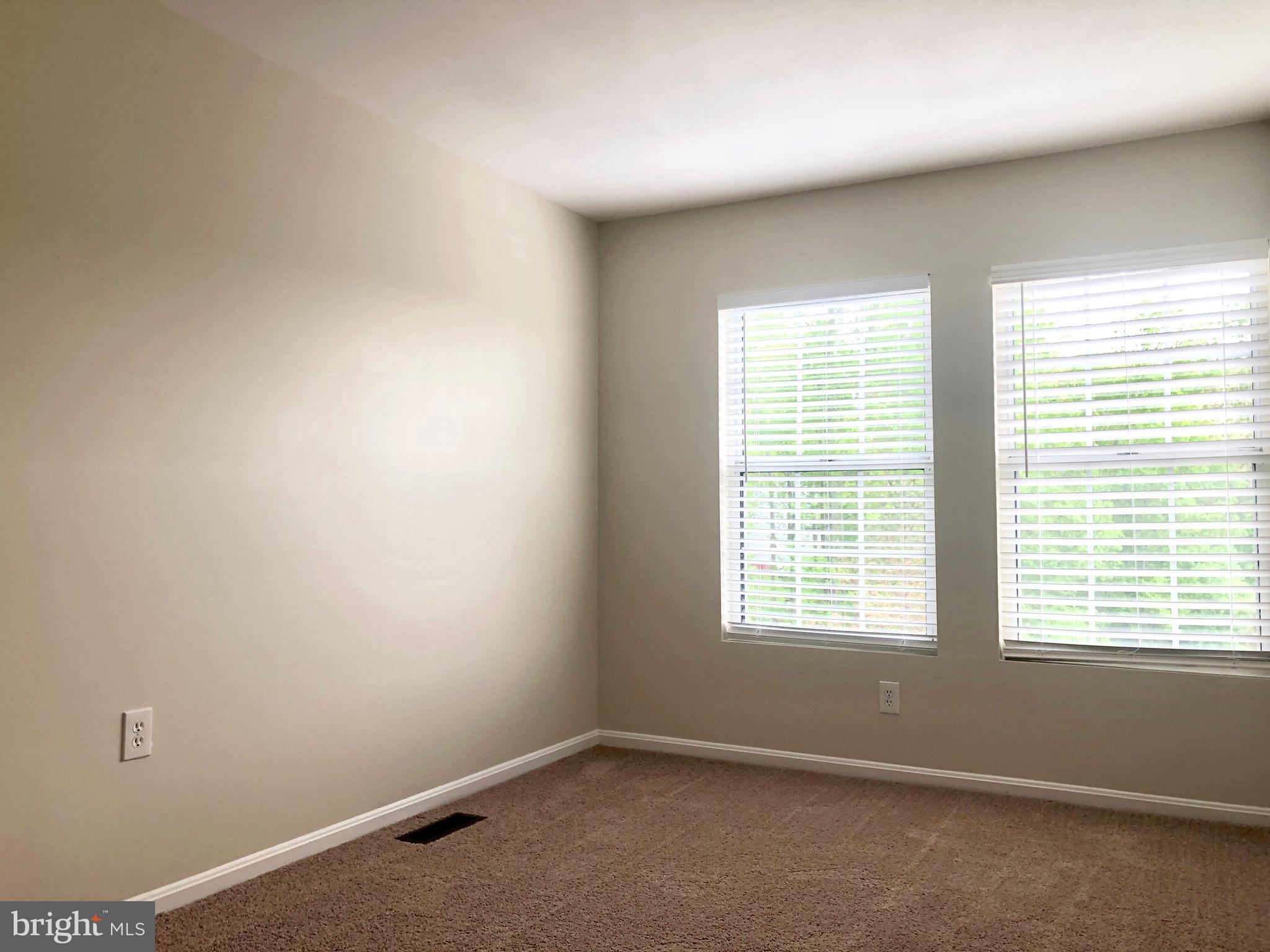 LAKE RIDGE - Residential Lease