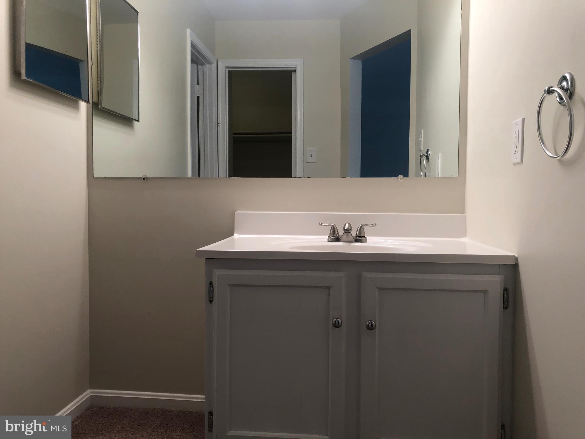 LAKE RIDGE - Residential Lease