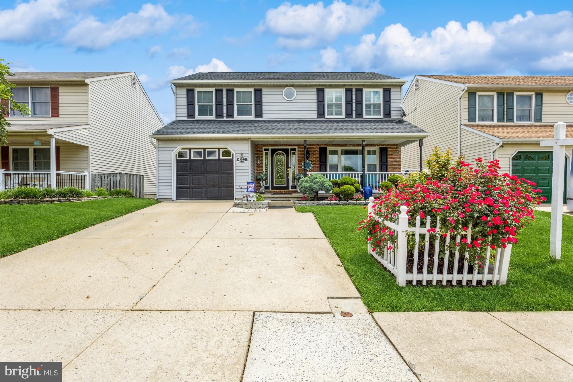 4325 CARLYLE GARTH