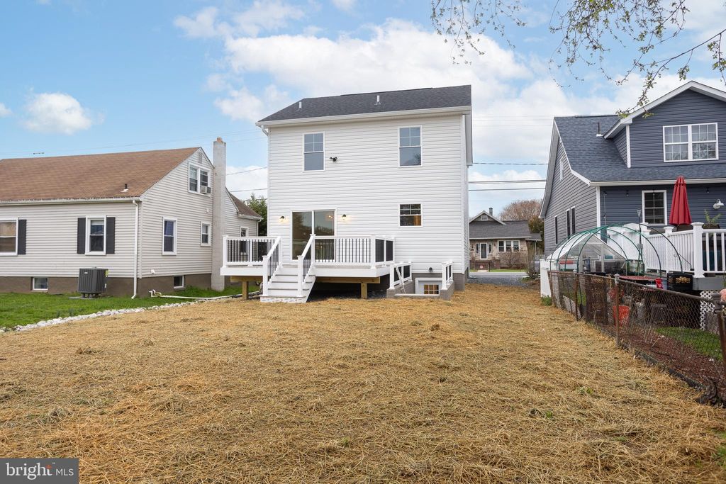 Photo of 2905 Sparrows Point Road, SPARROWS POINT, MD 21219 (MLS # MDBC2153022)