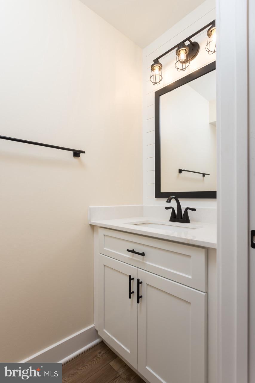 EDGEMERE/SPARROWS POINT - Residential