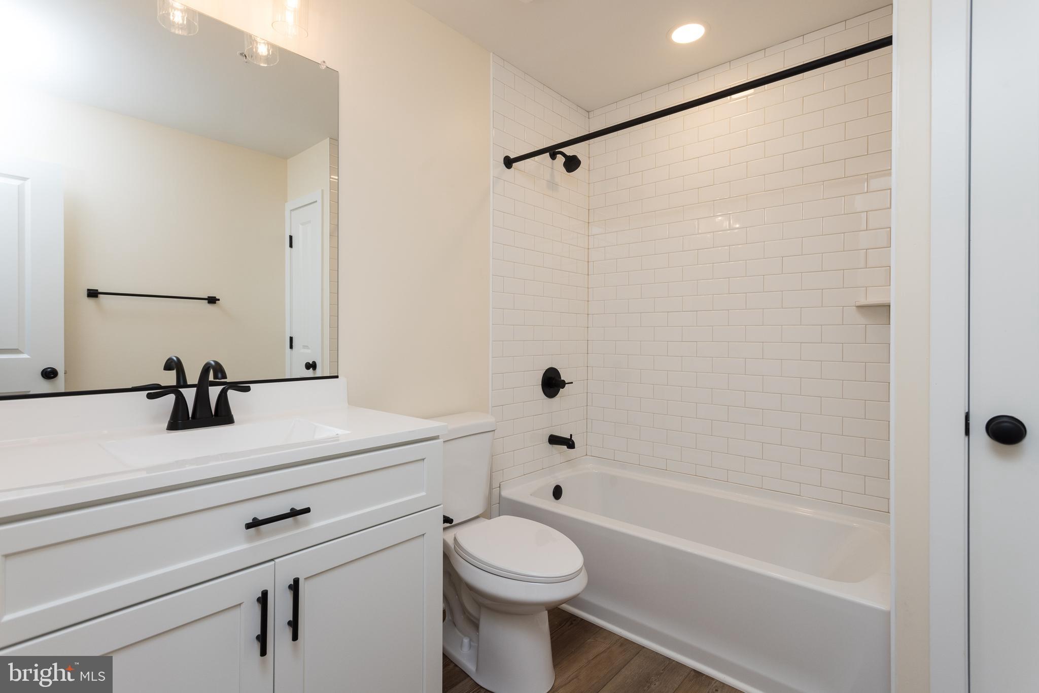 EDGEMERE/SPARROWS POINT - Residential