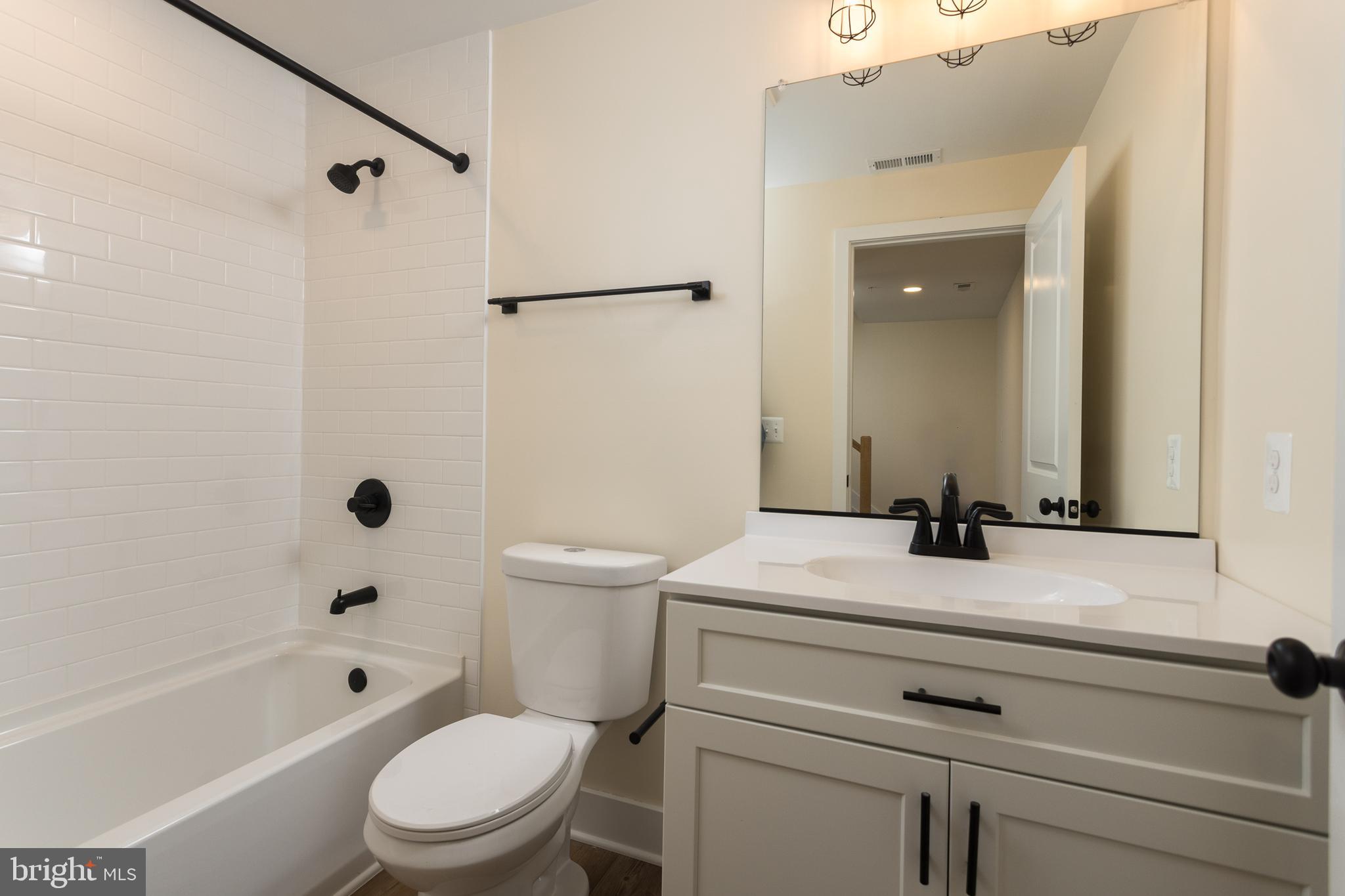 EDGEMERE/SPARROWS POINT - Residential