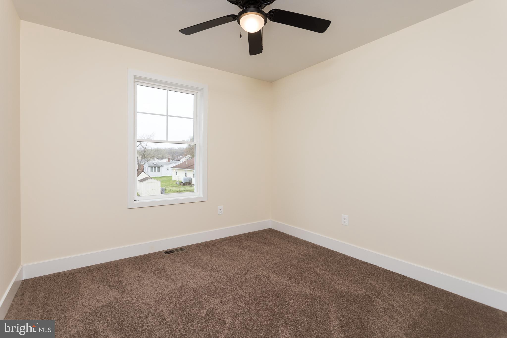 EDGEMERE/SPARROWS POINT - Residential